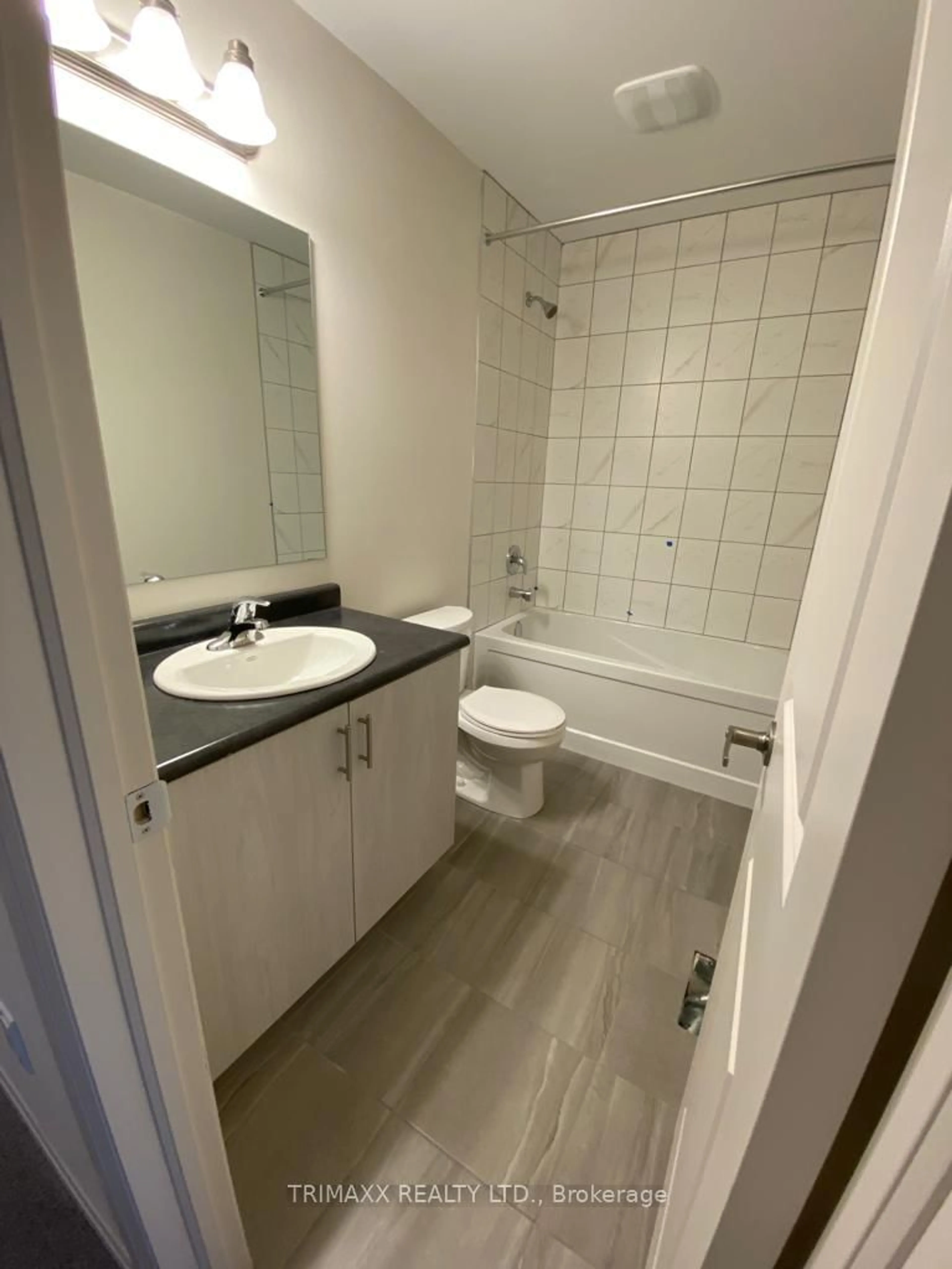Standard bathroom, unknown for 100 Middleton St, Zorra Ontario N0M 2M0
