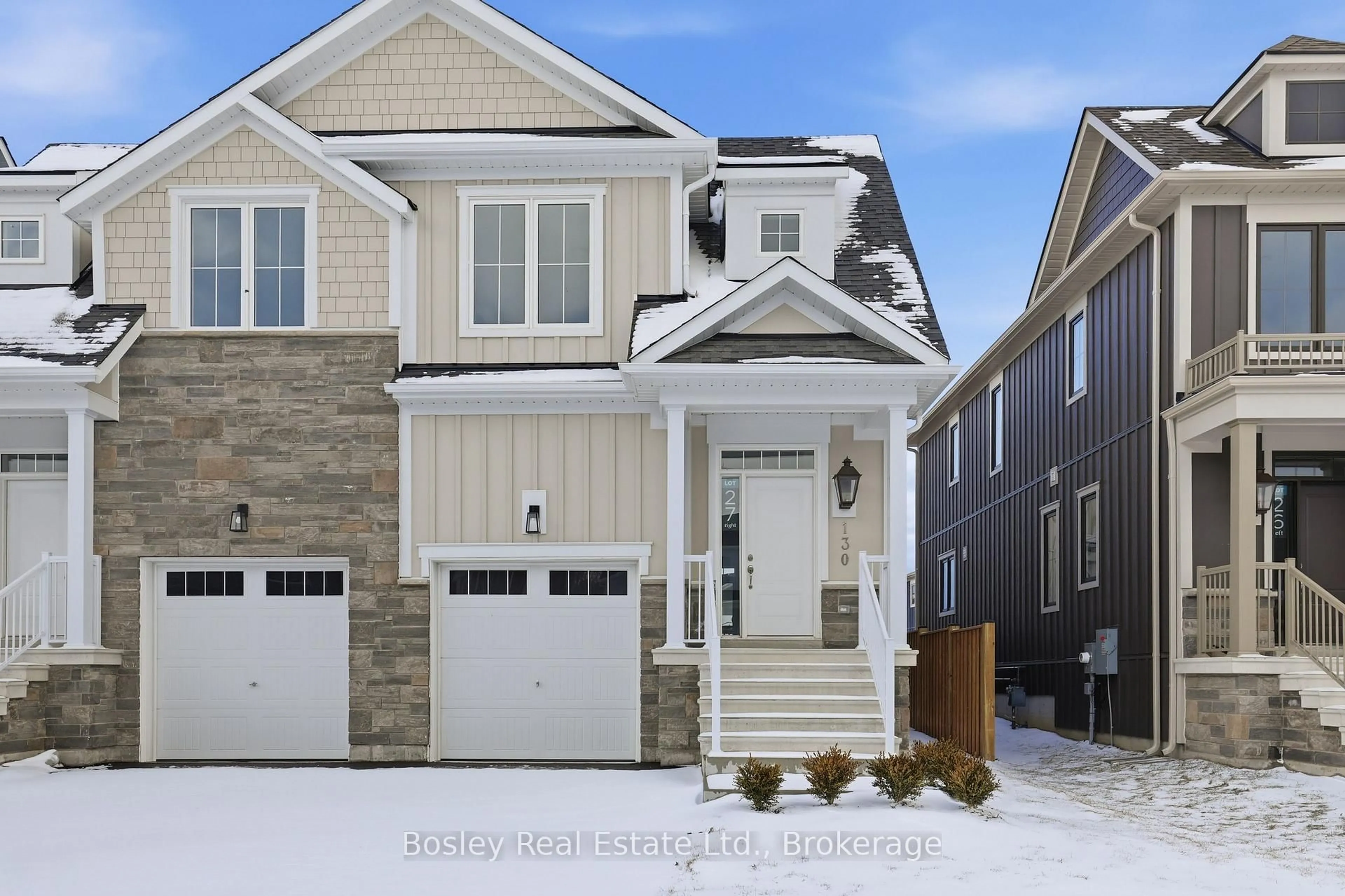 Home with brick exterior material, street for 130 White Oak Cres, Blue Mountains Ontario L9Y 5T5