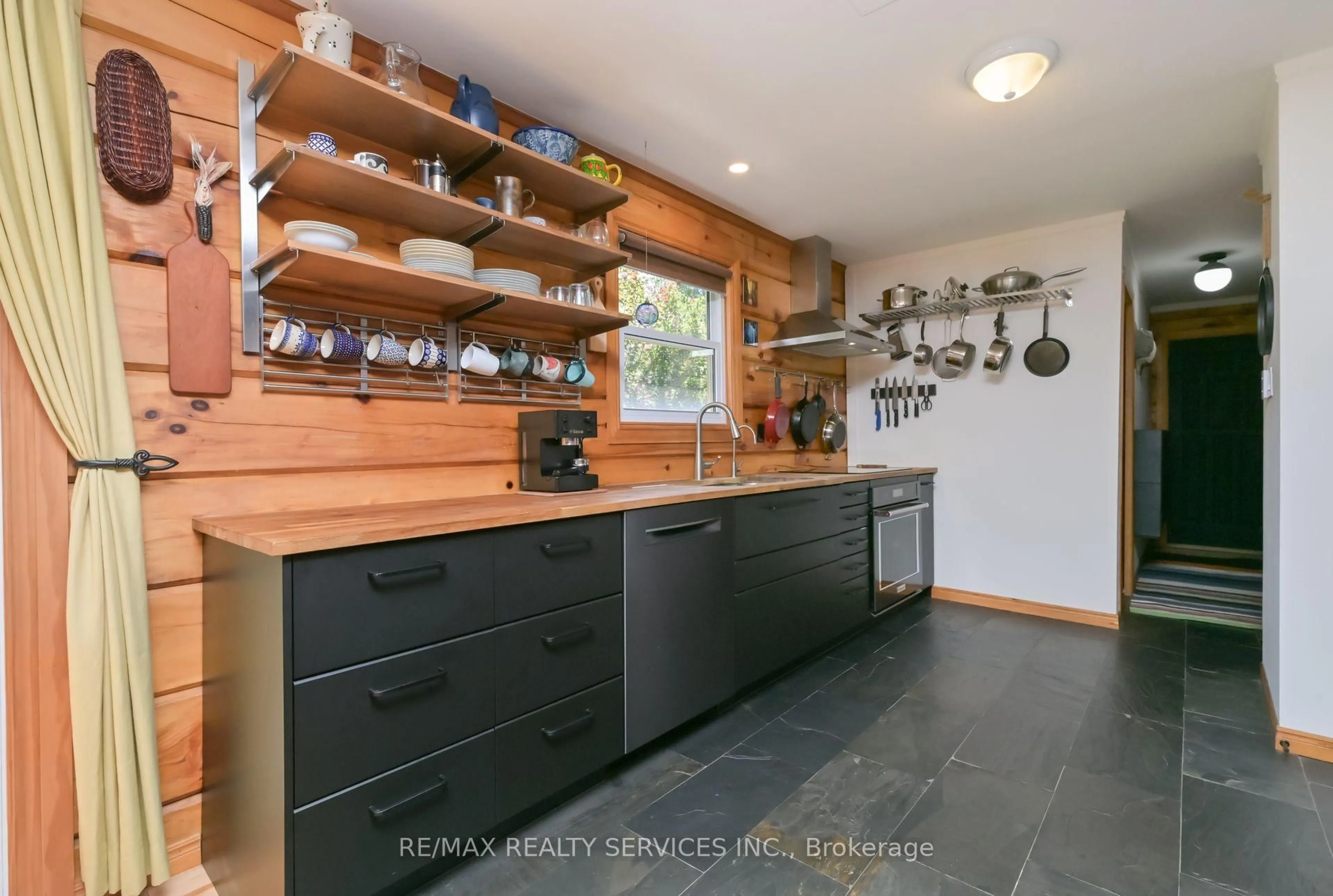 Open concept kitchen, unknown for 1 Mountainview Rd, Mulmur Ontario L9V 3H5