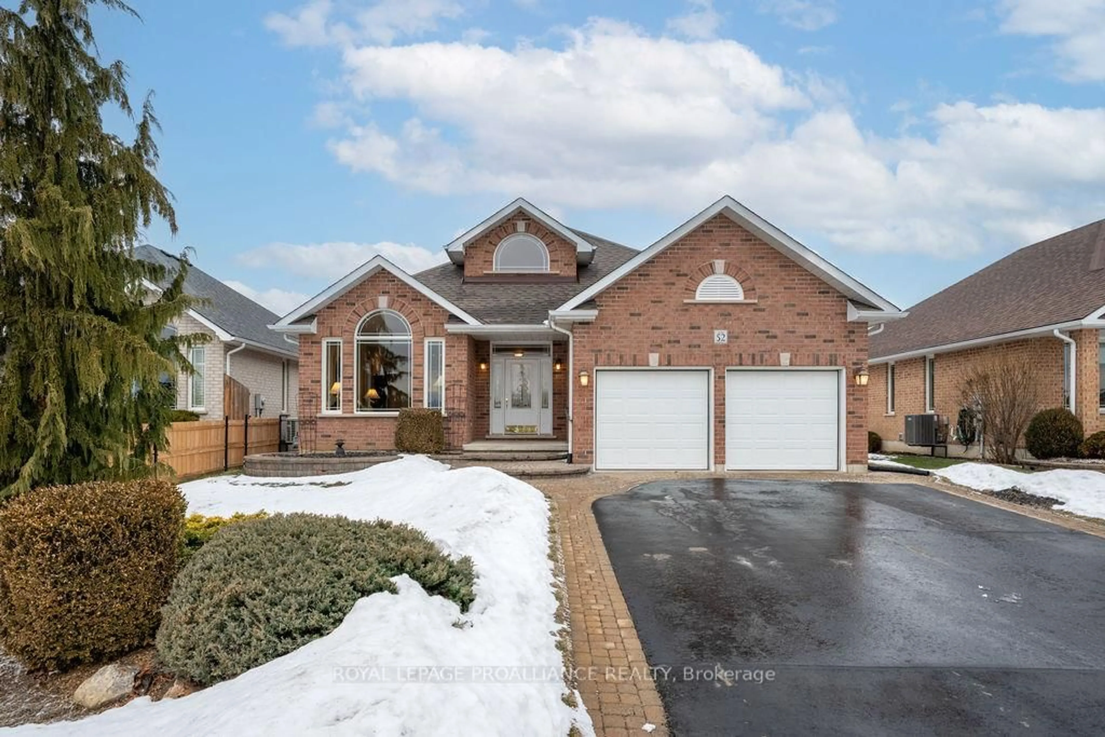 Home with brick exterior material, street for 52 Simcoe Dr, Belleville Ontario K8N 4Z5
