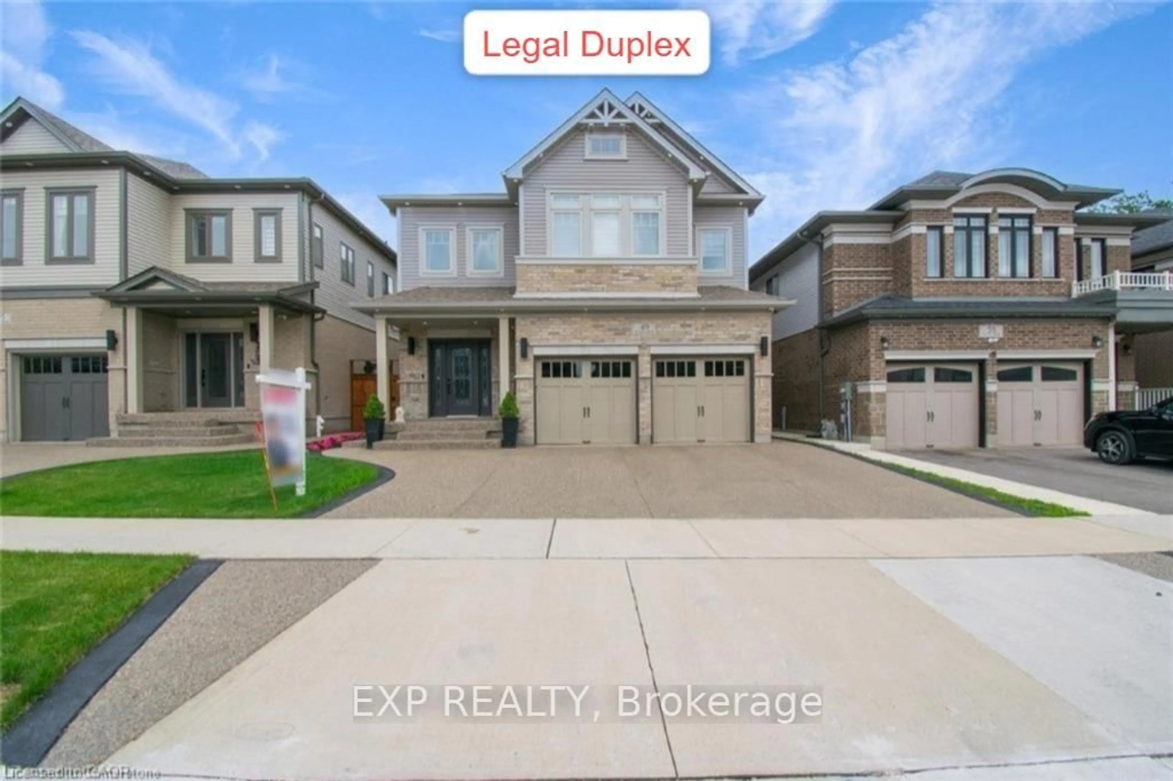 A pic from outside/outdoor area/front of a property/back of a property/a pic from drone, street for 49 Scots Pine Tr, Kitchener Ontario N2R 0N6