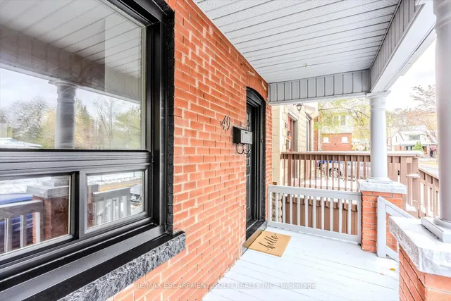 49 Myrtle Ave, Hamilton 2