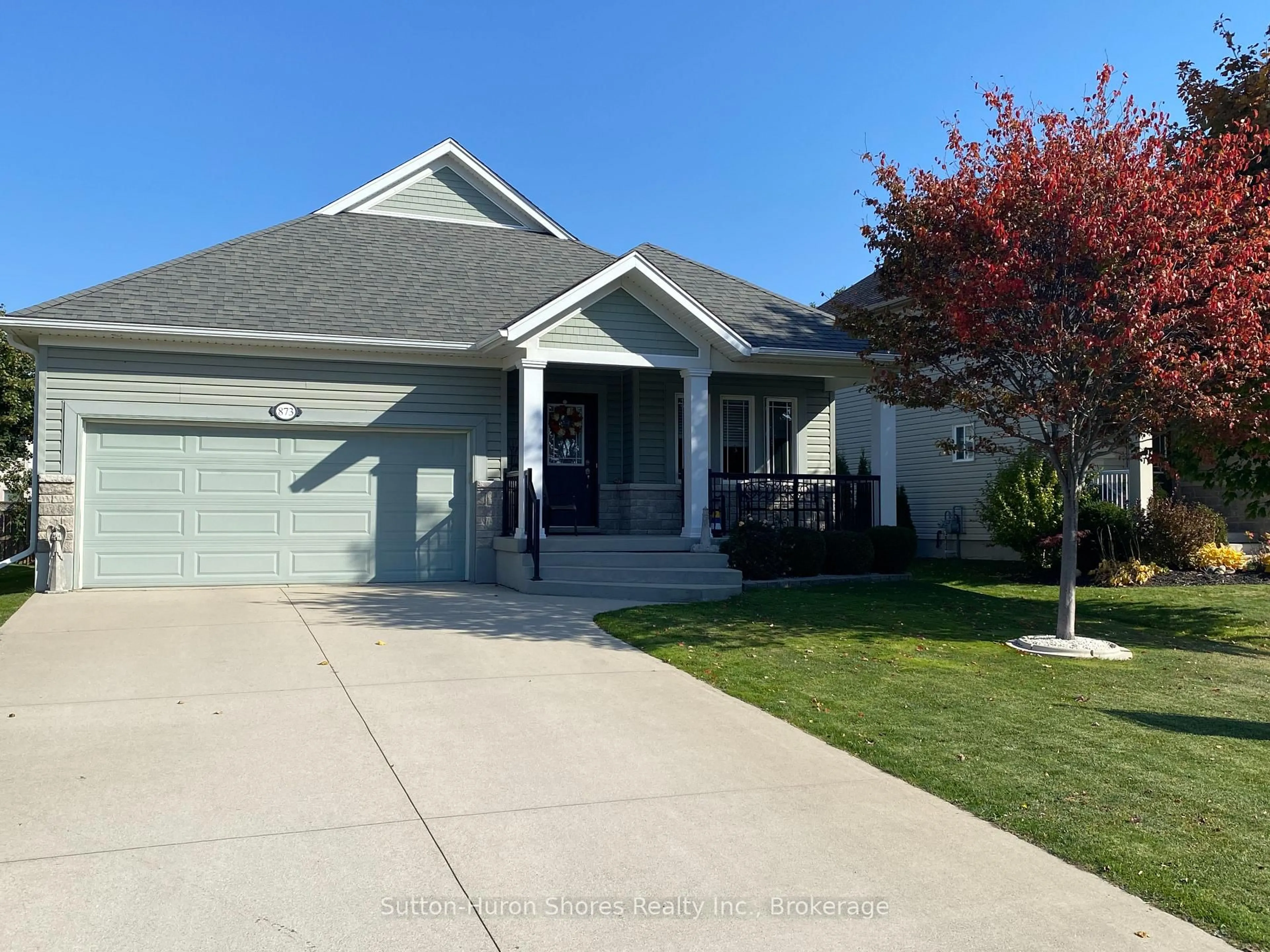 Home with vinyl exterior material, street for 873 Sumpton St, Saugeen Shores Ontario N0H 2C2