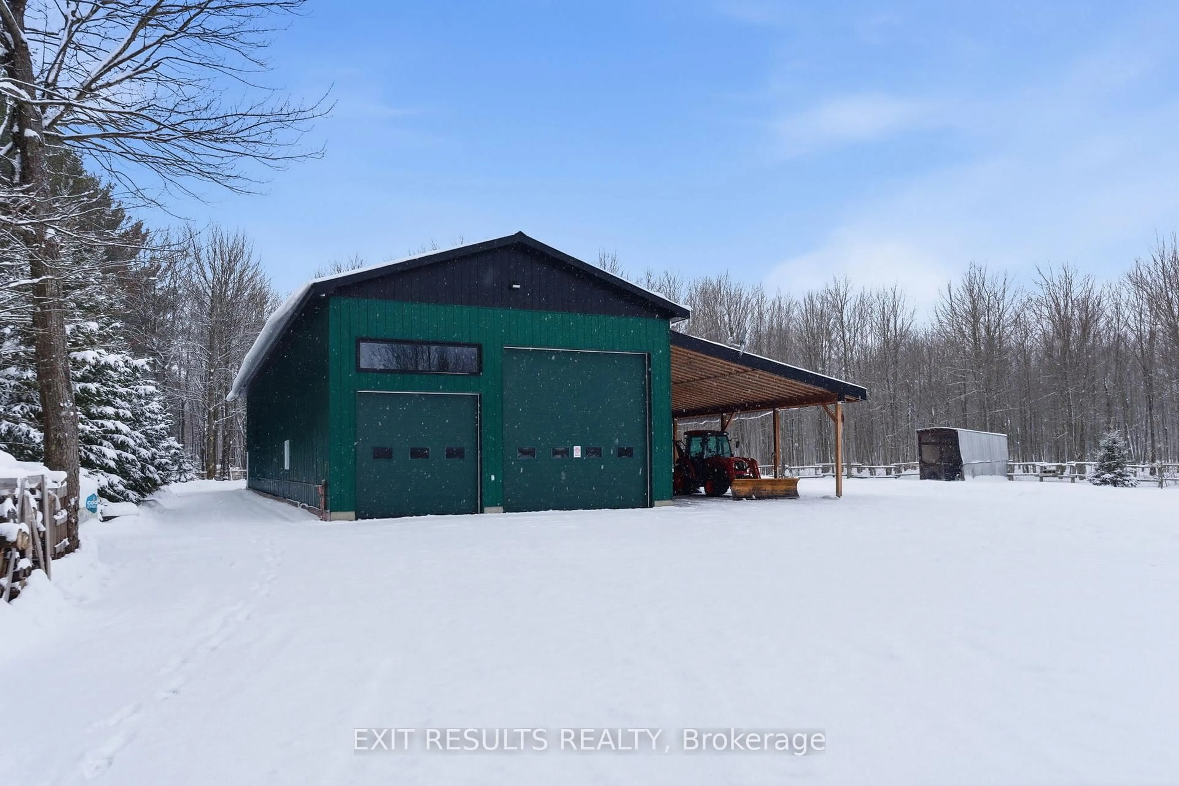 Shed for 638 St Thomas Rd, Russell Ontario K0A 1W0