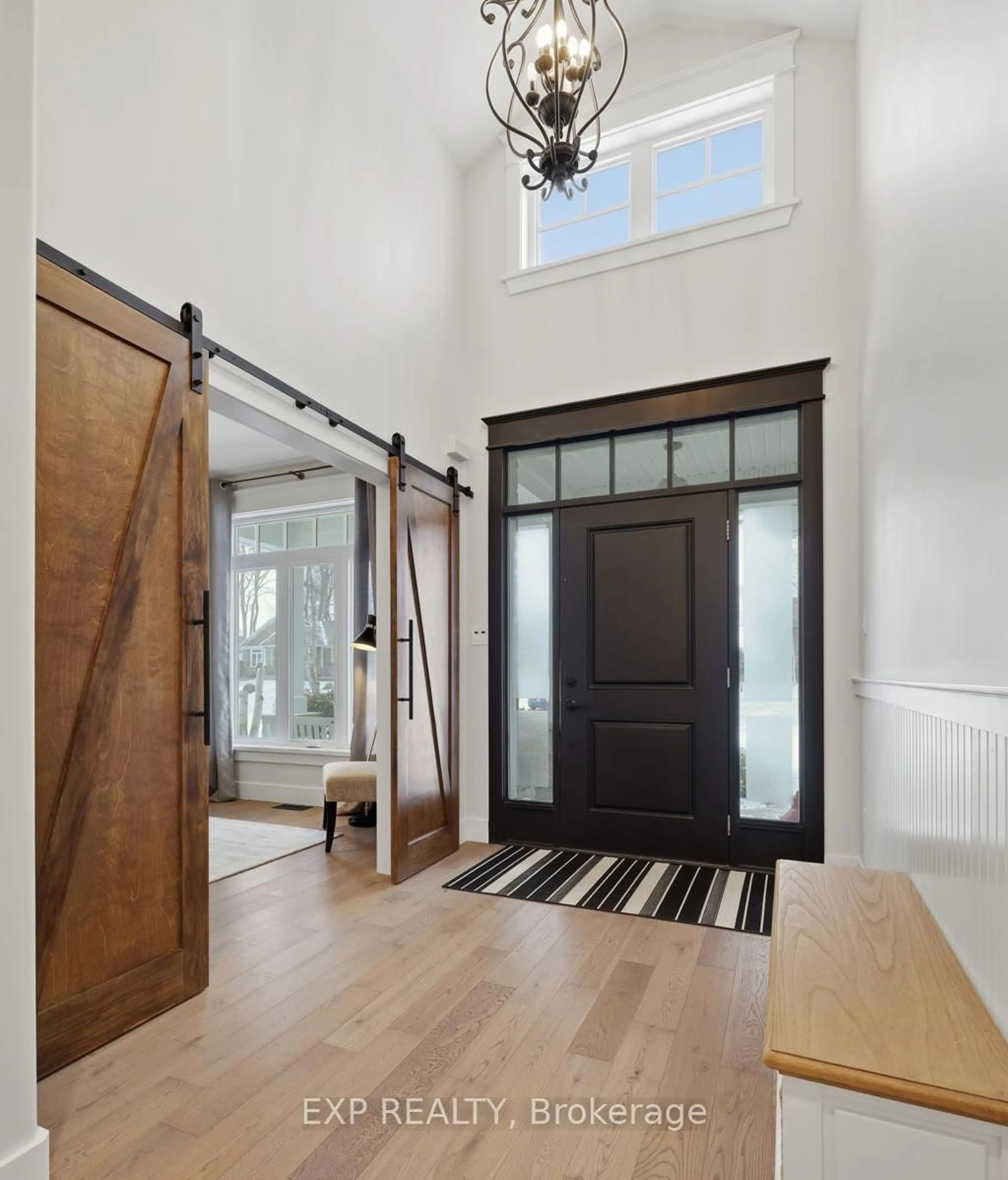 Indoor entryway for 89 Gill Rd, Lambton Shores Ontario N0M 1T0