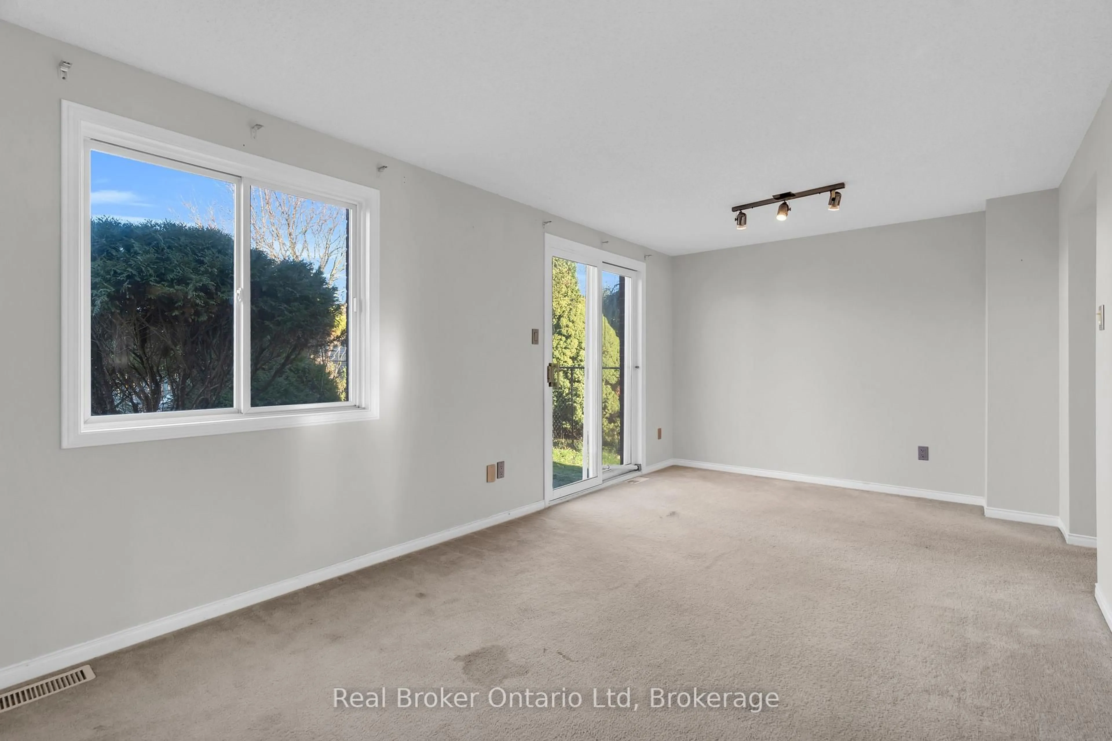 A pic of a room for 25 Sidney Cres, Guelph Ontario N1G 4V1