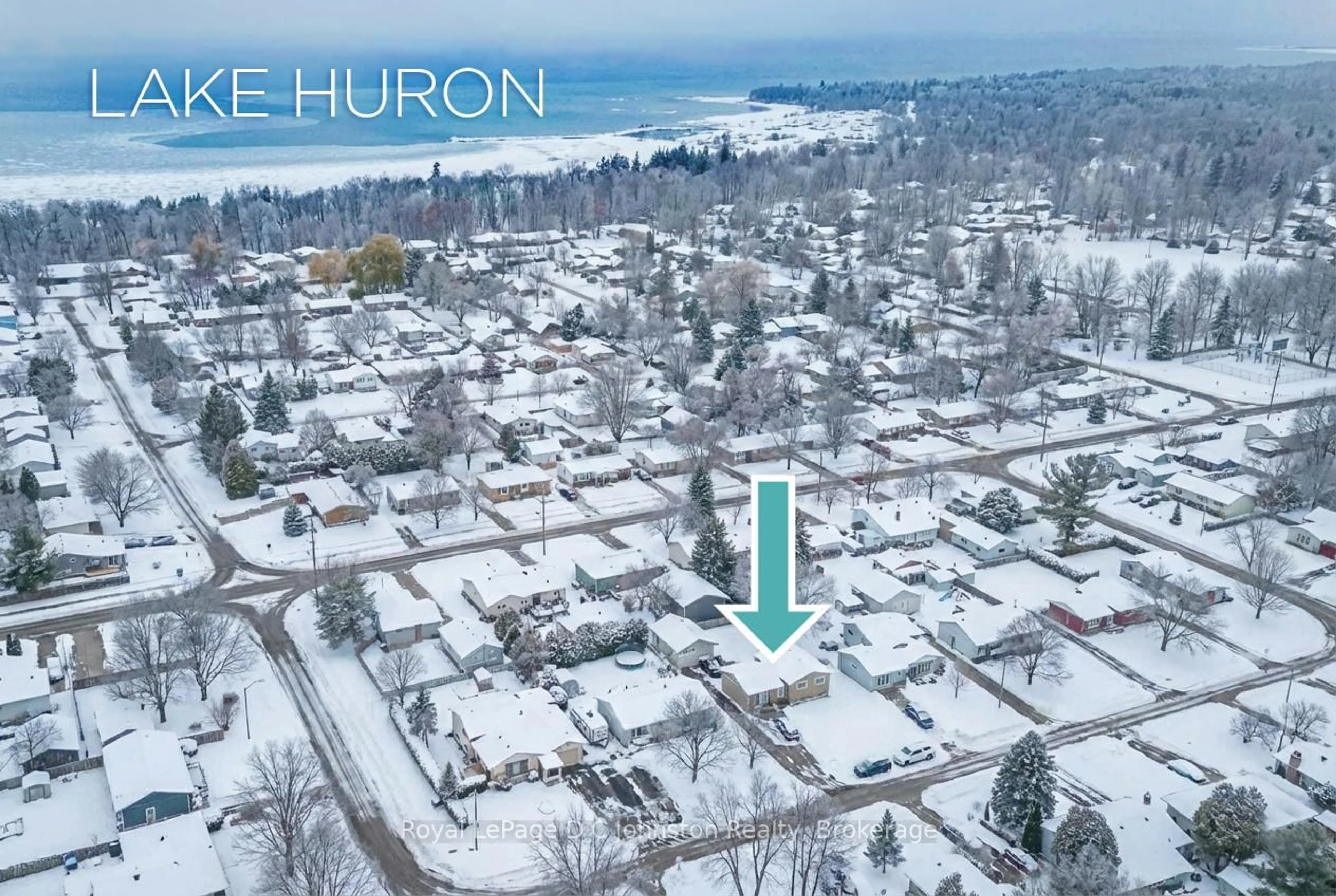 A pic from outside/outdoor area/front of a property/back of a property/a pic from drone, street for 468 Centennial Cres, Saugeen Shores Ontario N0H 2C1