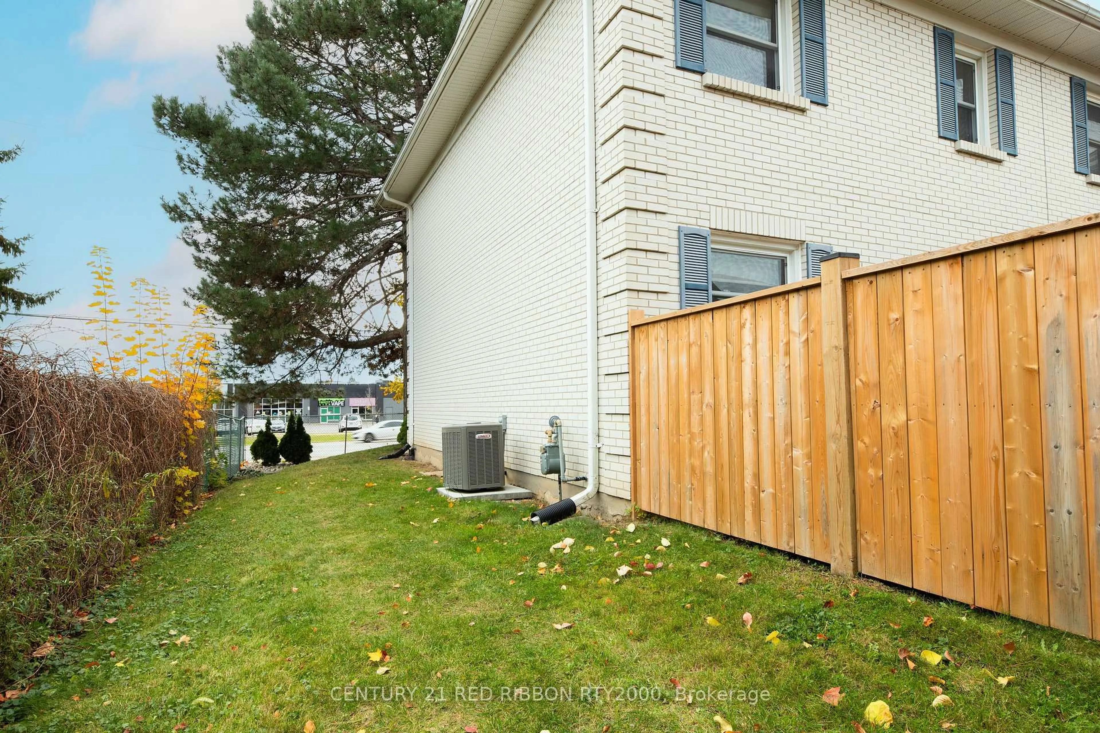 Patio, water/lake/river/ocean view for 535 Gainsborough Rd #106, London North Ontario N6G 2C5