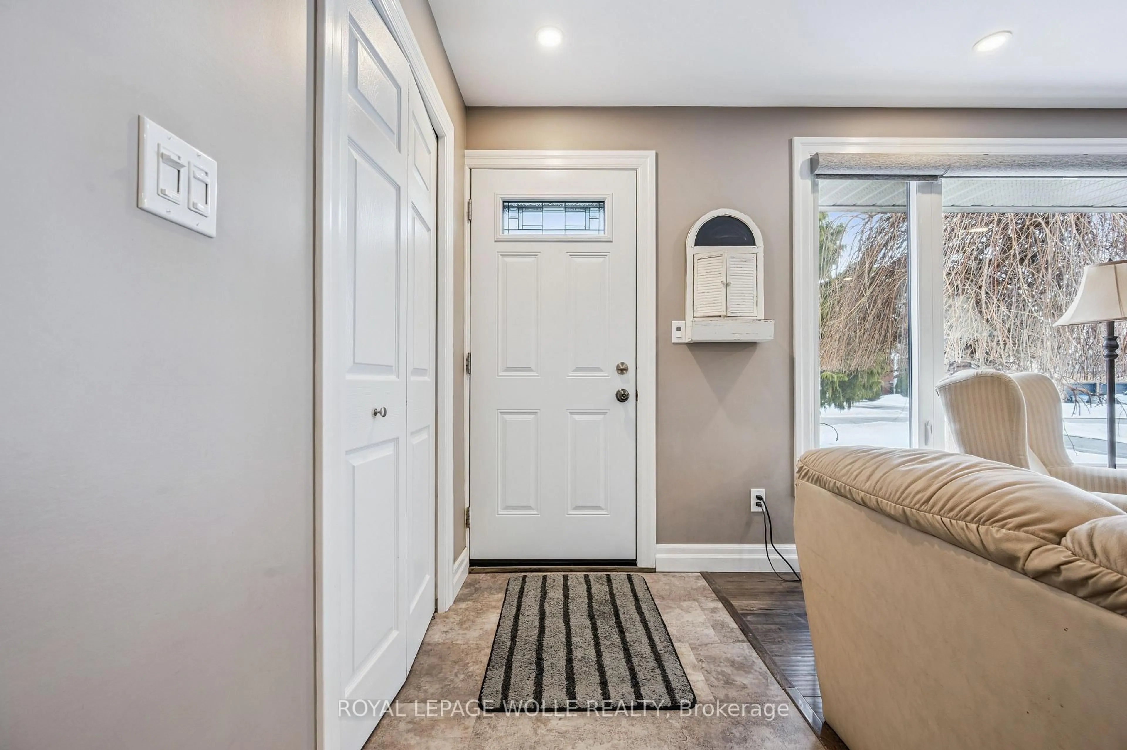 Indoor entryway for 3972 Burns St, Perth East Ontario N0B 2P0