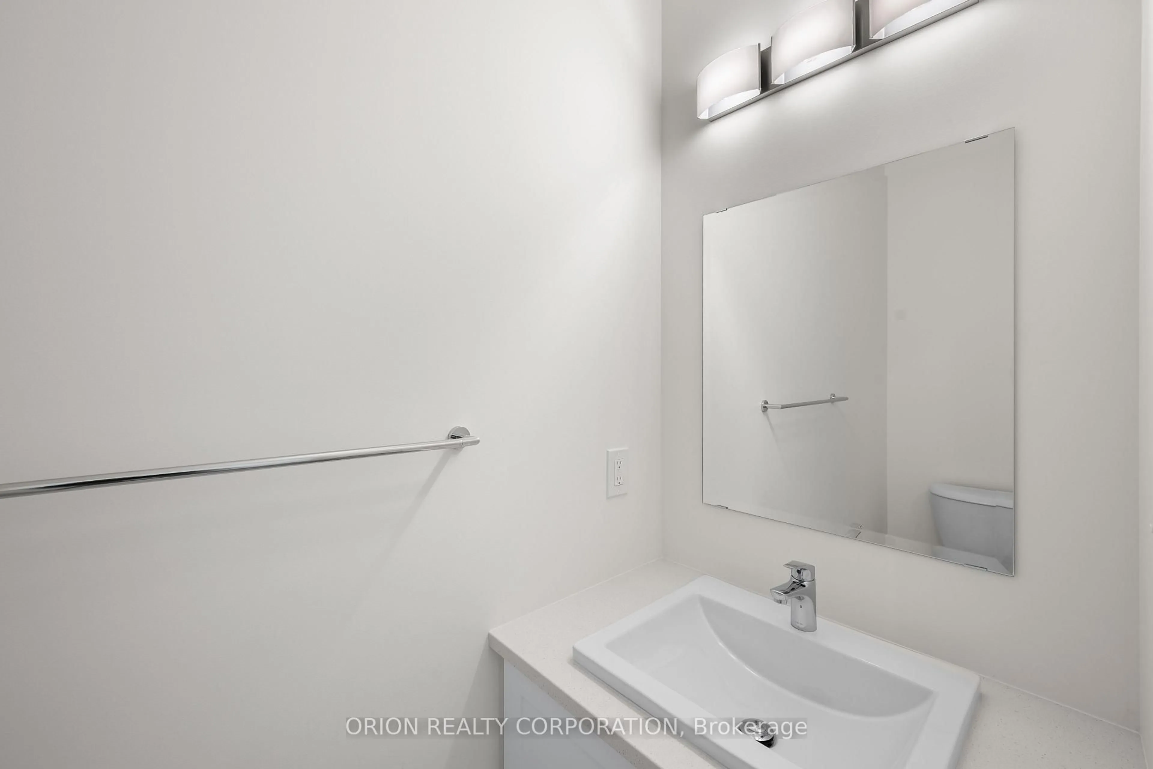Standard bathroom, unknown for 414 BUCKTHORN Dr, Kingston Ontario K7P 0V6