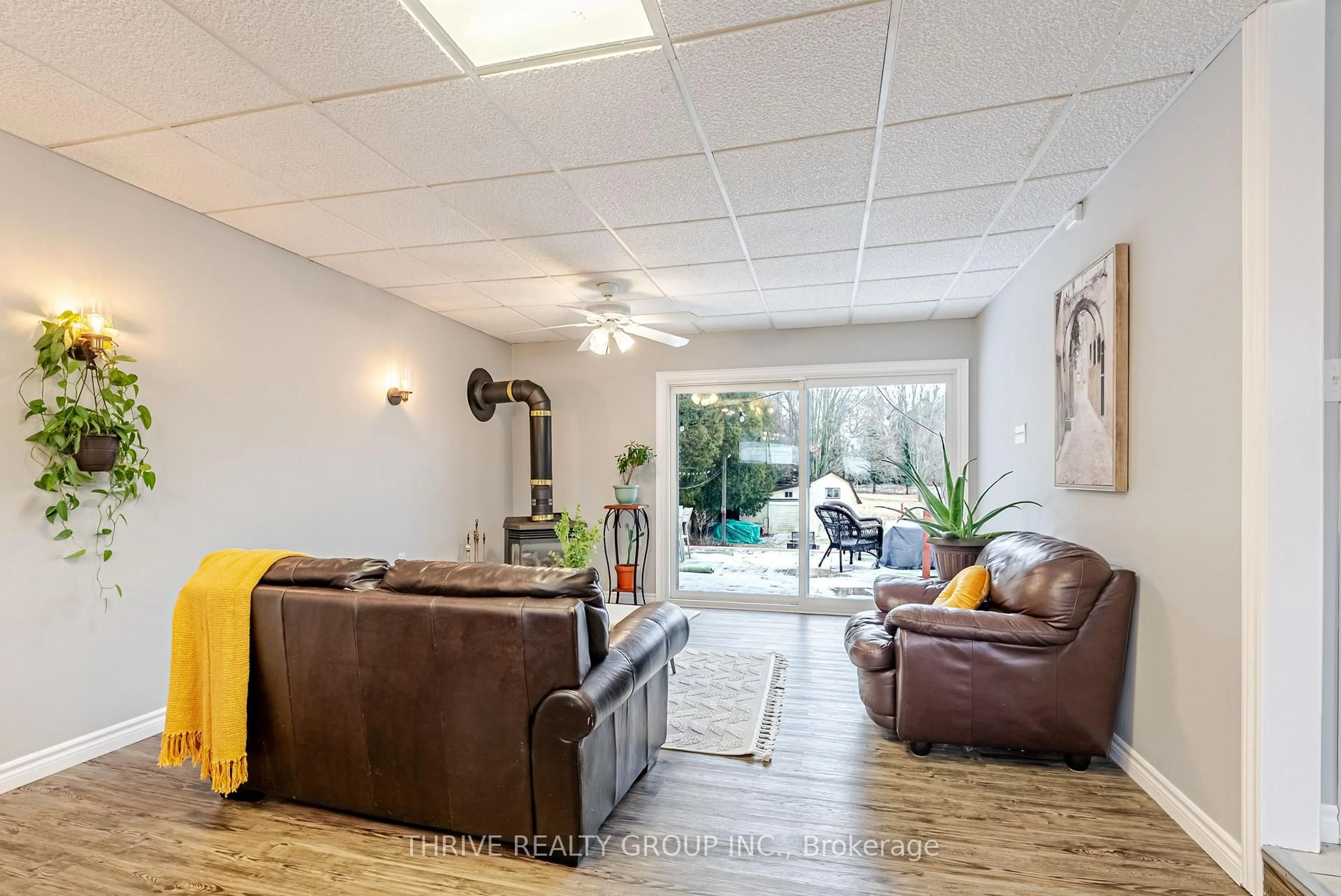 Living room with furniture, unknown for 43399 Sparta Line, Central Elgin Ontario N5P 3S8