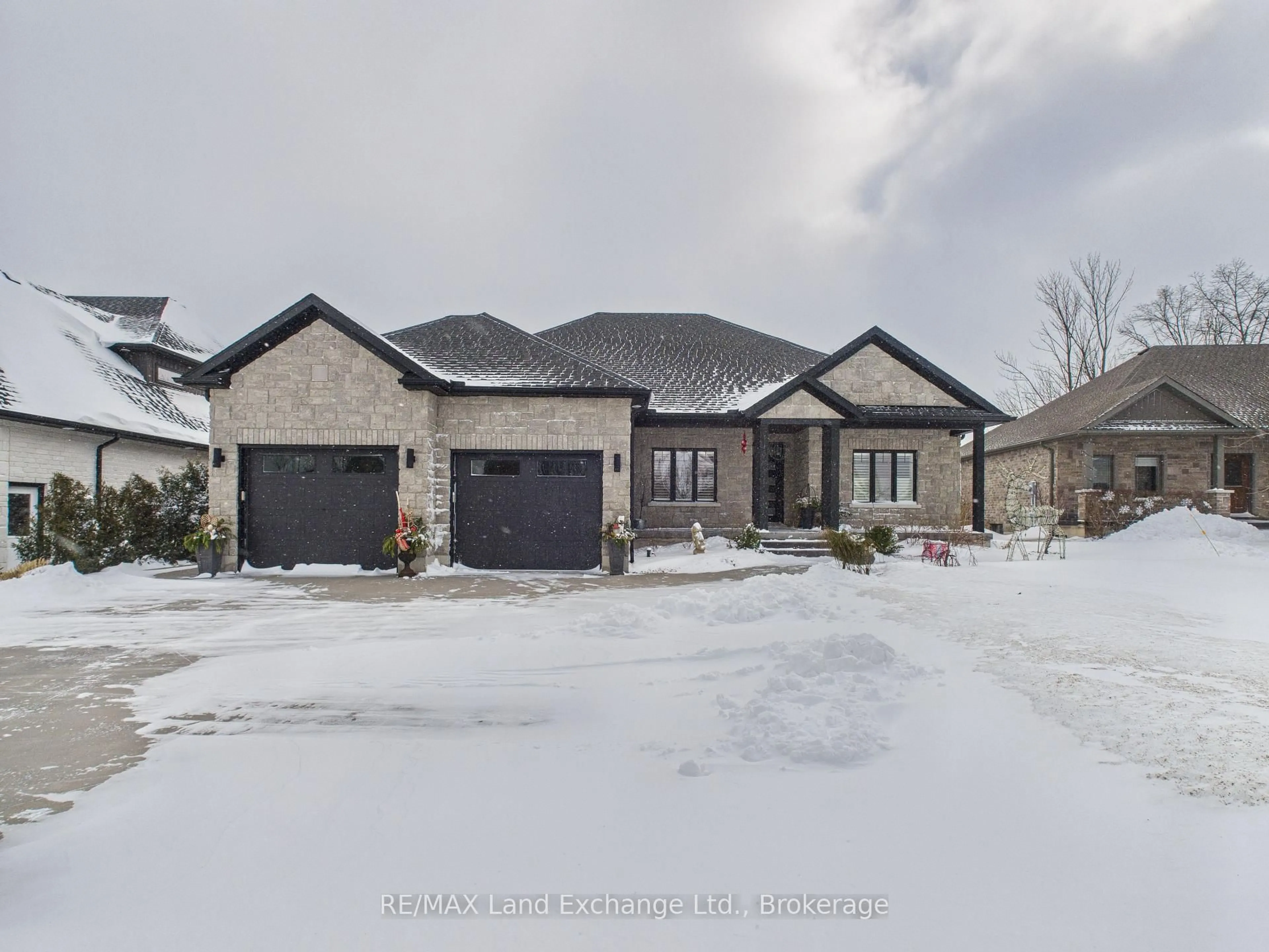 Unknown for 405 Mccullough Cres, Kincardine Ontario N2Z 0A8