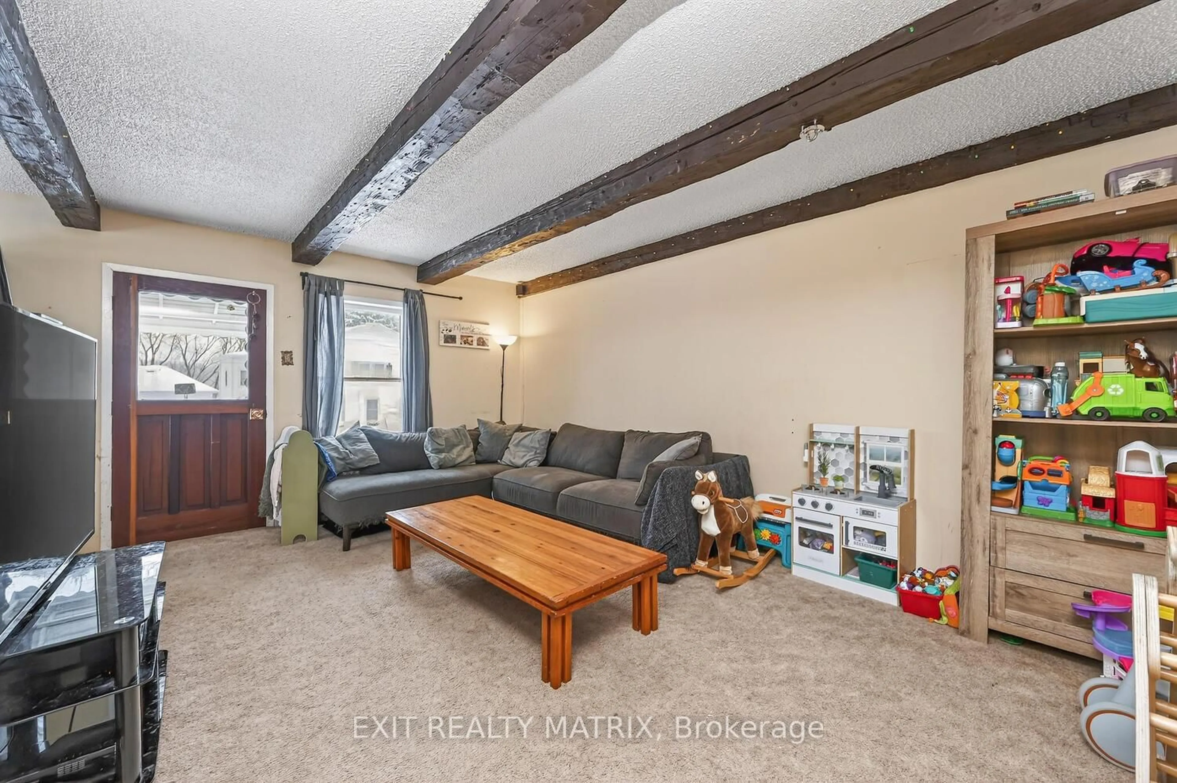 Living room with furniture, unknown for 12404 County Rd 18 Rd, South Dundas Ontario K0C 2H0