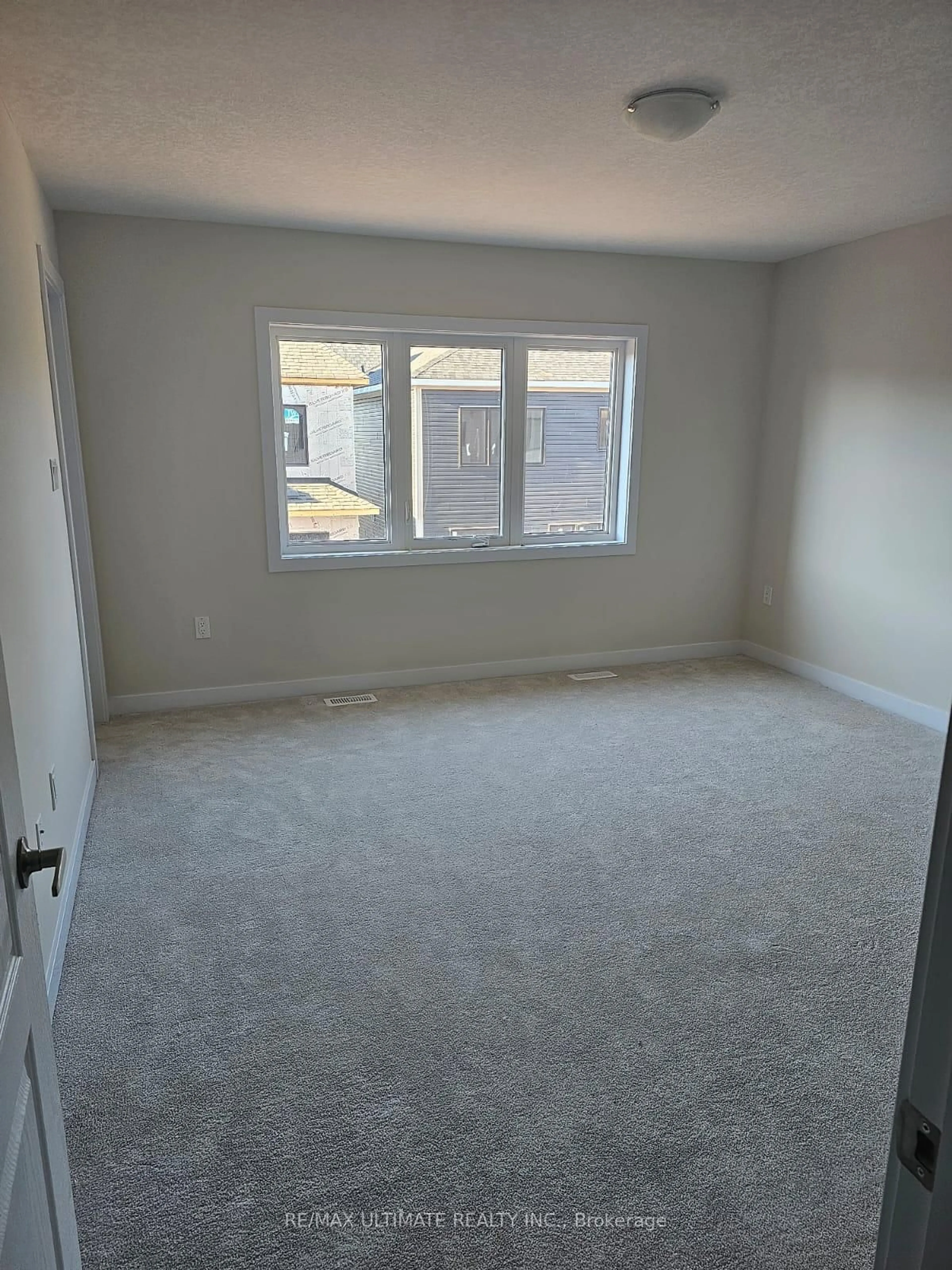 A pic of a room for 117 Keelson St, Welland Ontario L3B 0M4