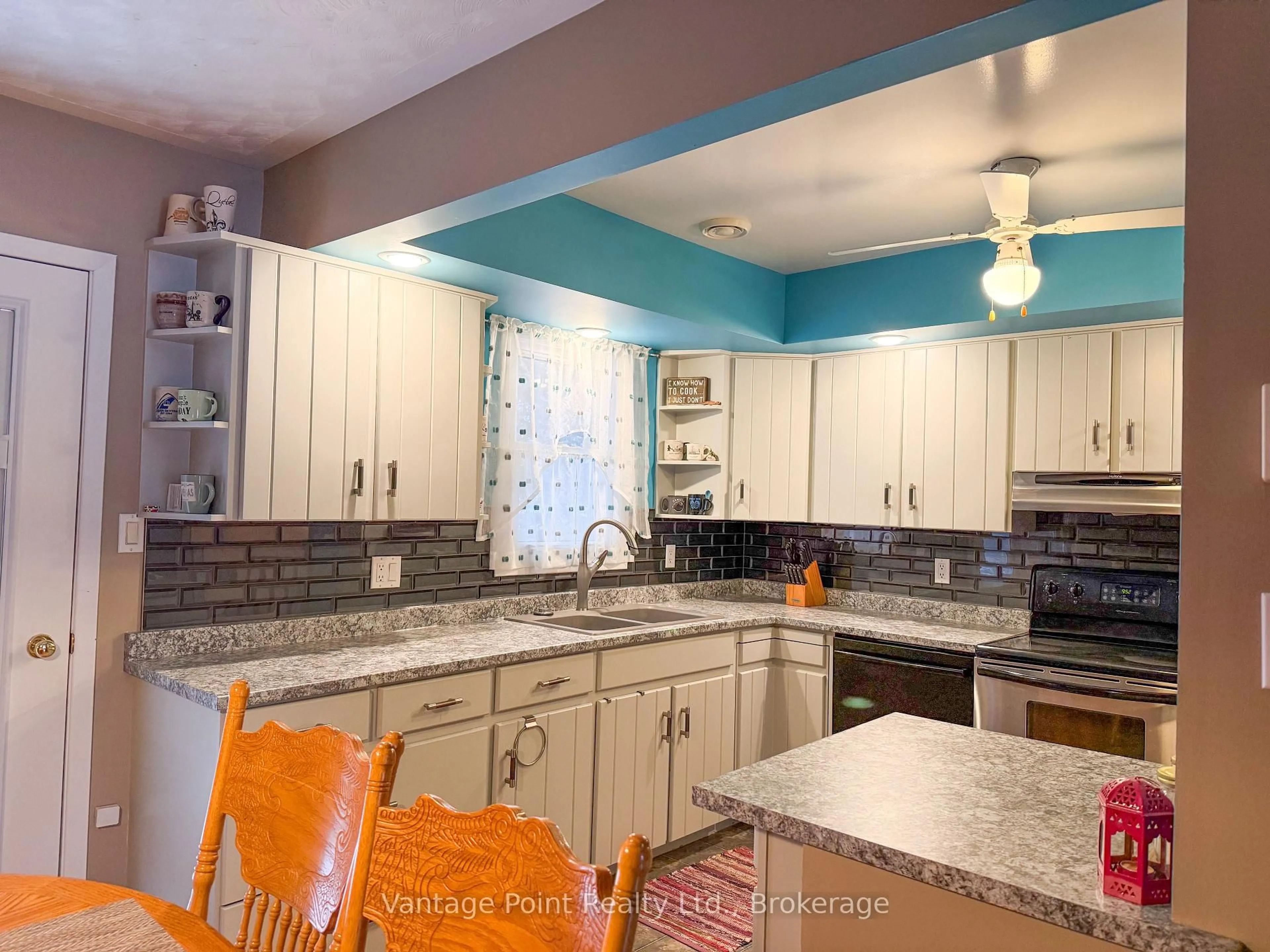 Unknown for 154 15th Ave Clse, Hanover Ontario N4N 3P8