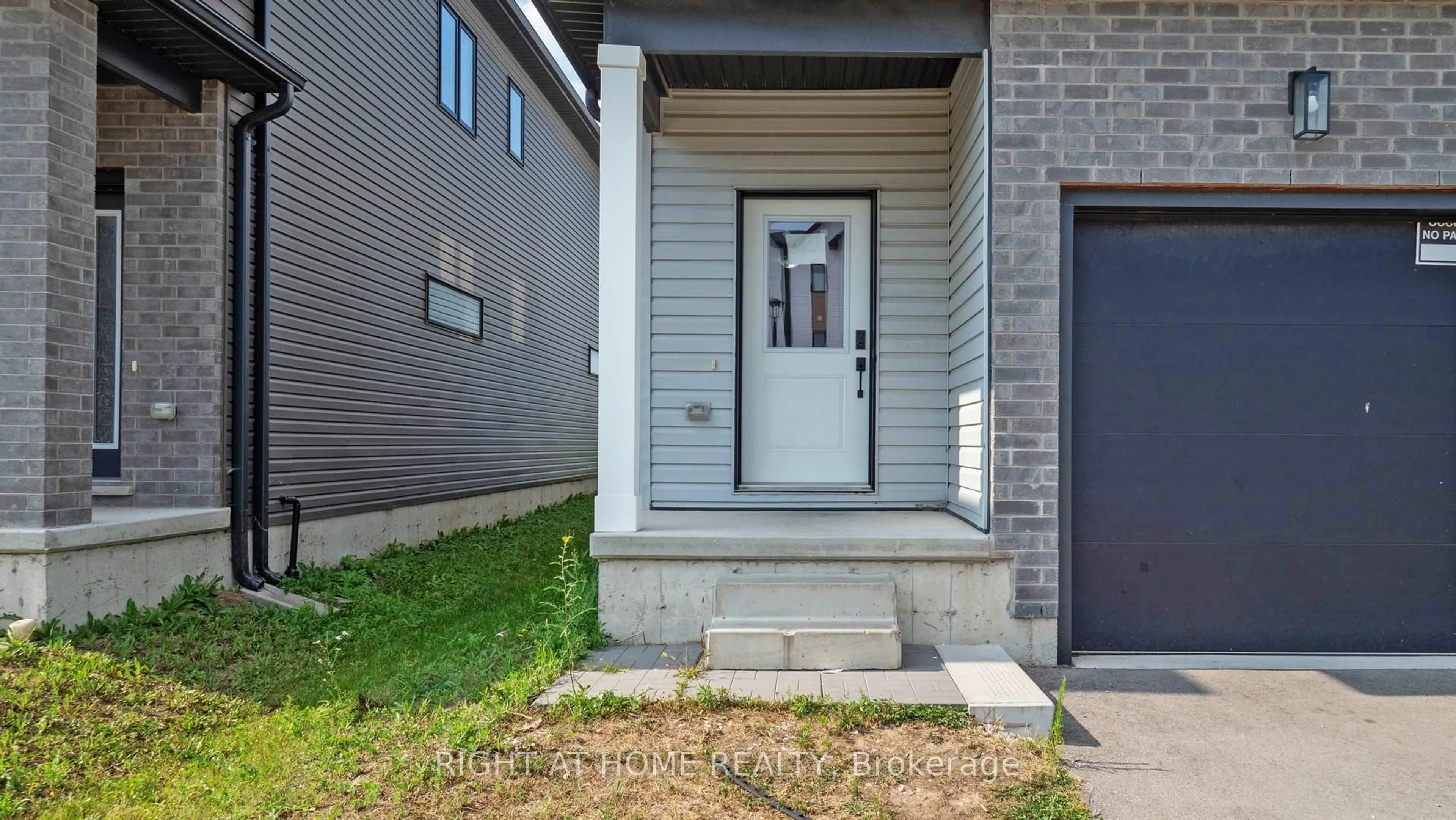Unknown for 1608 Capri Cres, London North Ontario N6G 0S8
