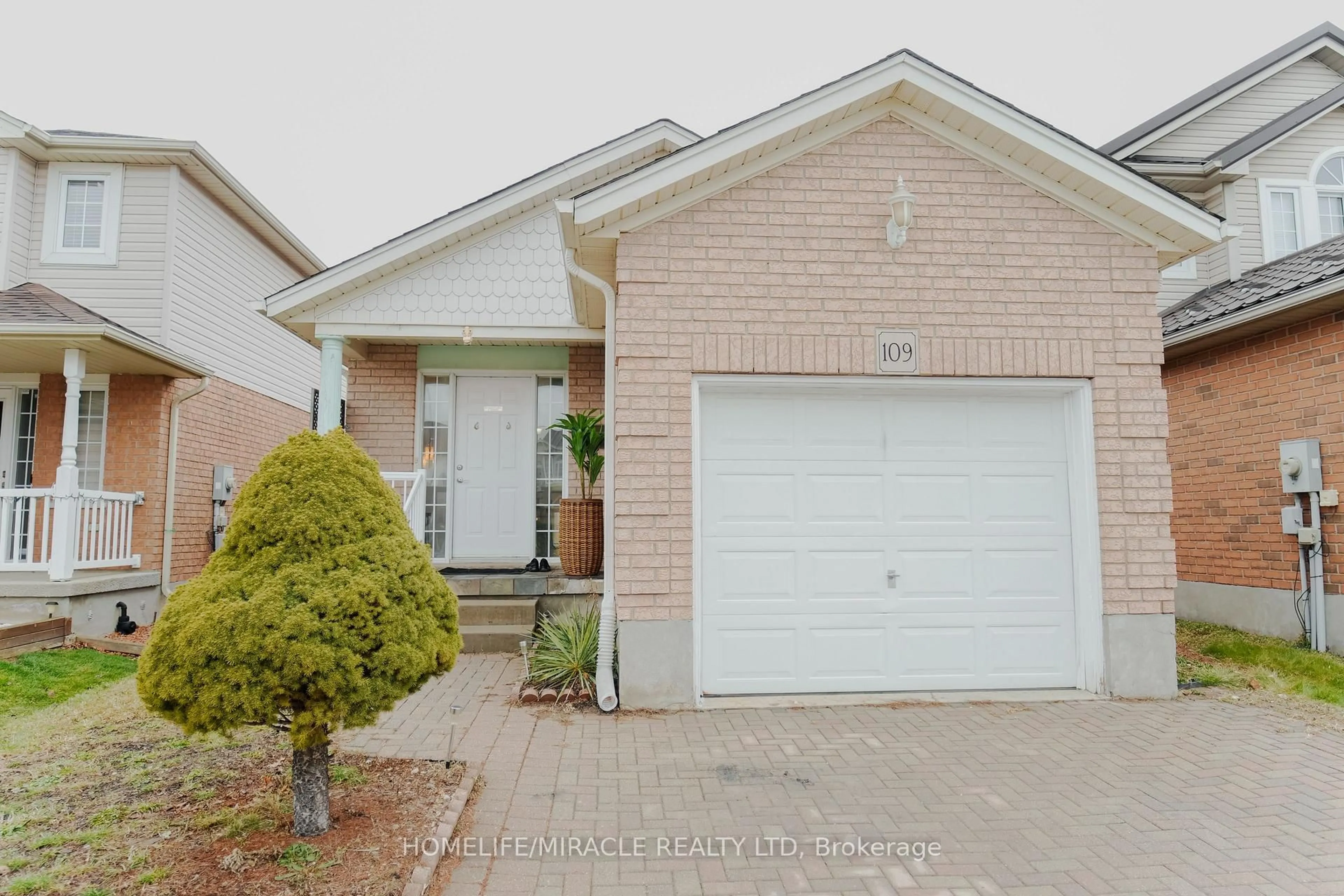 Home with brick exterior material, street for 109 green gate Blvd, Cambridge Ontario N1T 2E2
