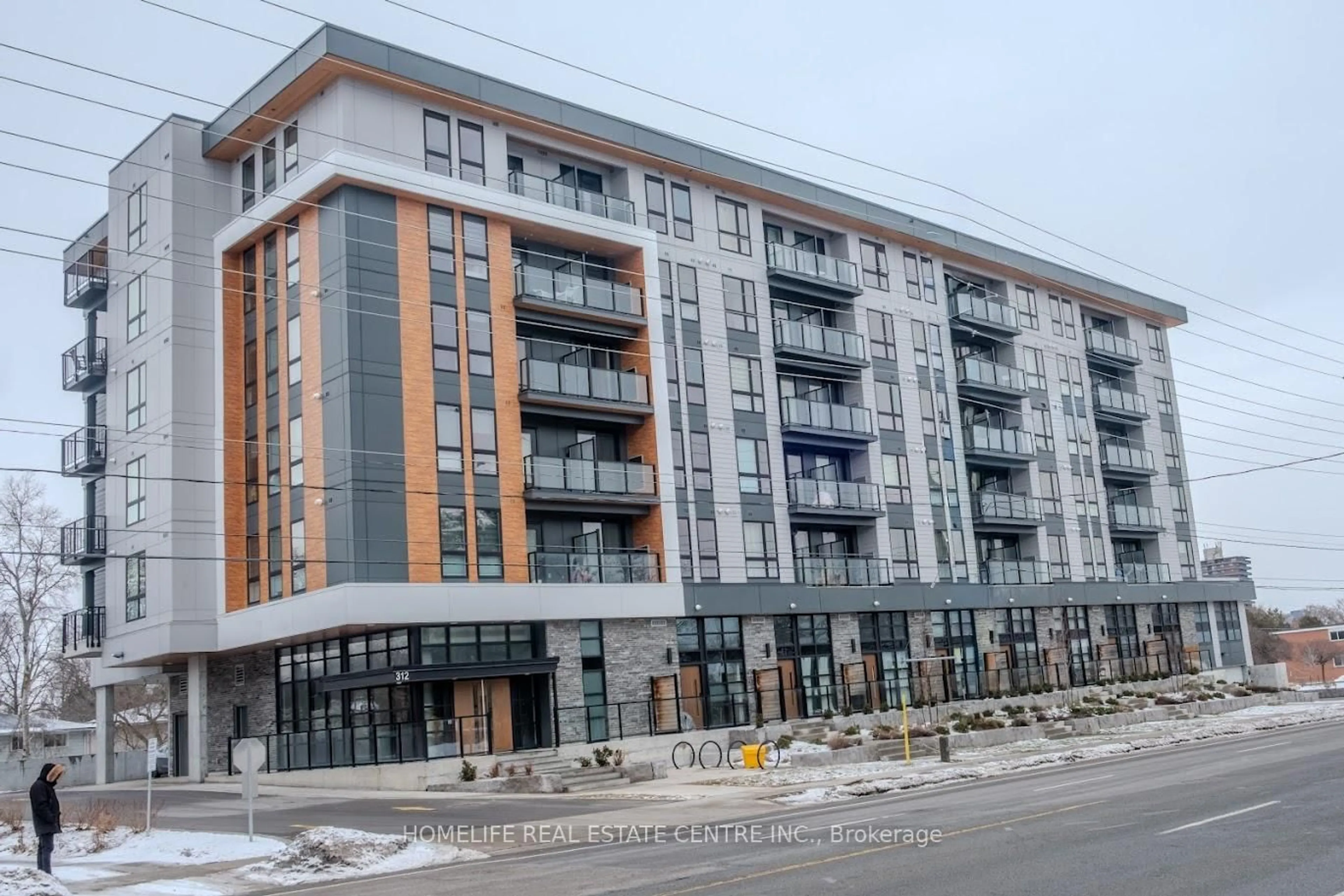 Unknown for 312 Erb St #105, Waterloo Ontario N2L 0K9