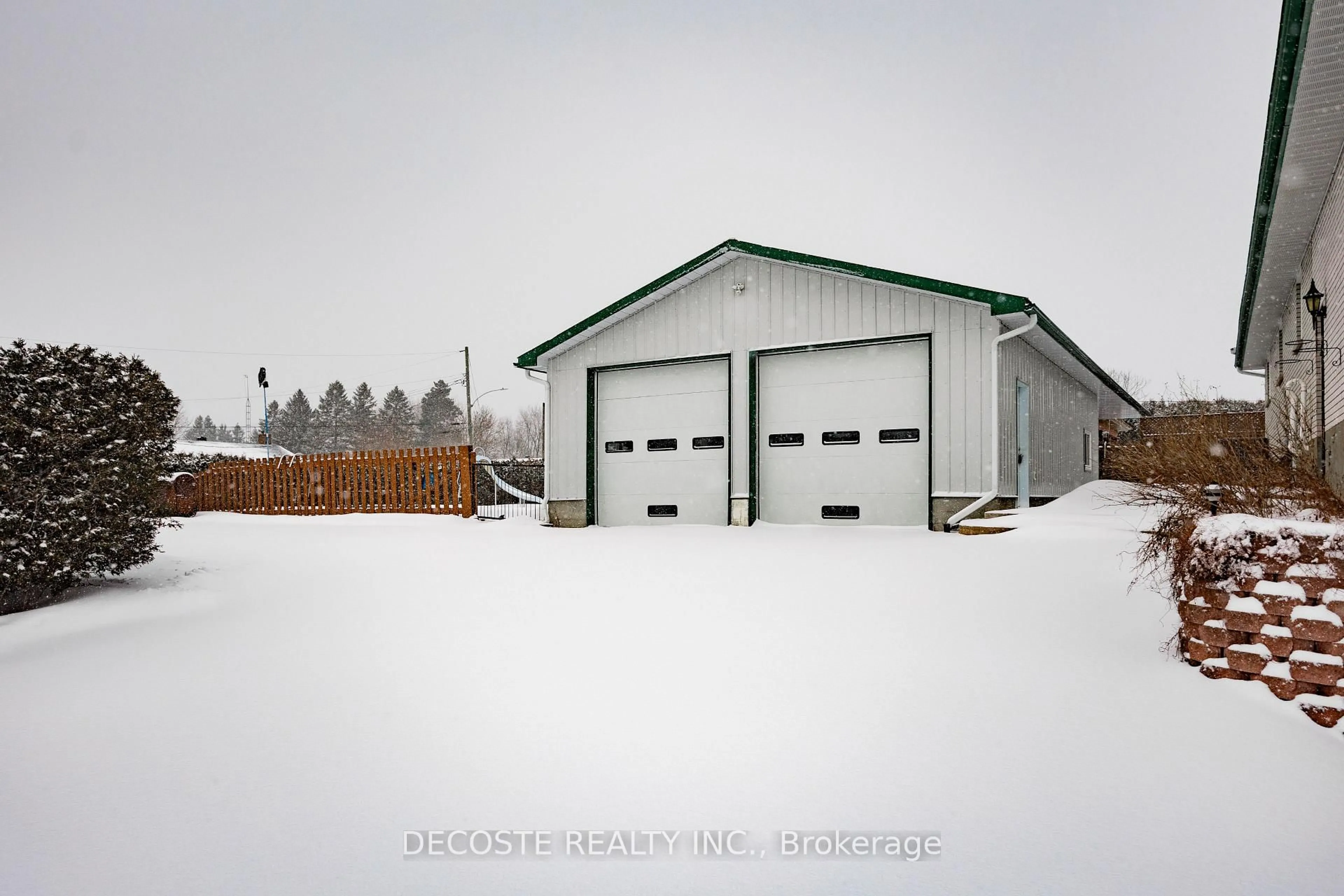 Indoor garage for 20397 Park Cres, South Glengarry Ontario K0C 1L0
