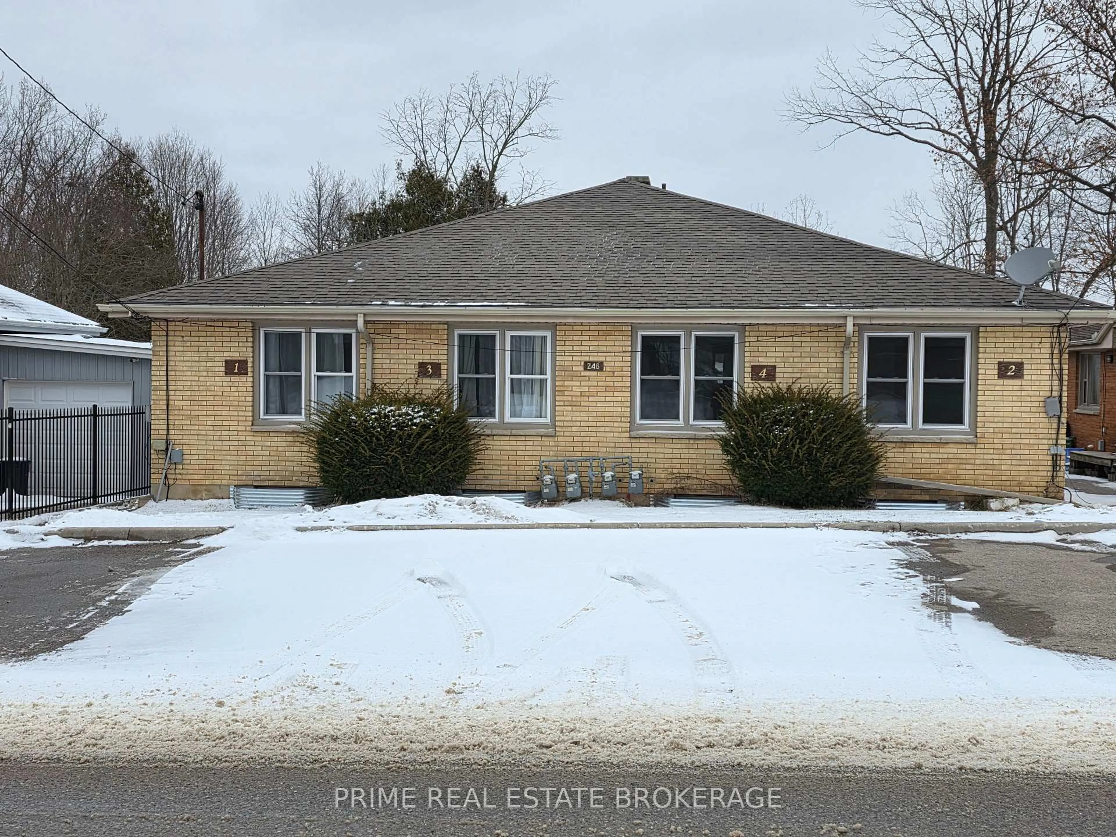 Unknown for 246 Greenwood Ave, London South Ontario N6J 3G4
