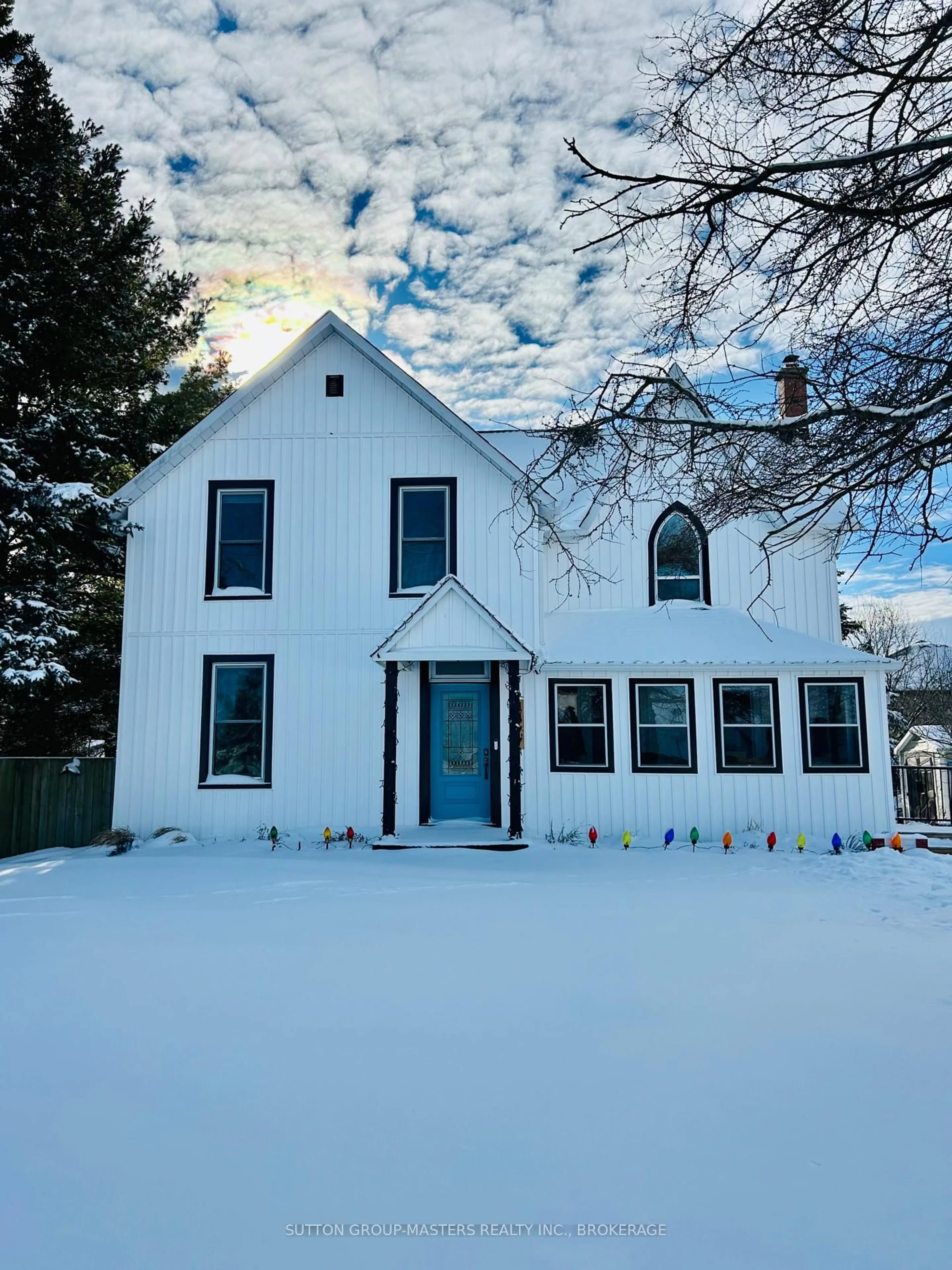 Home with vinyl exterior material, street for 1177 Woodbine Rd, Kingston Ontario K7P 2X6