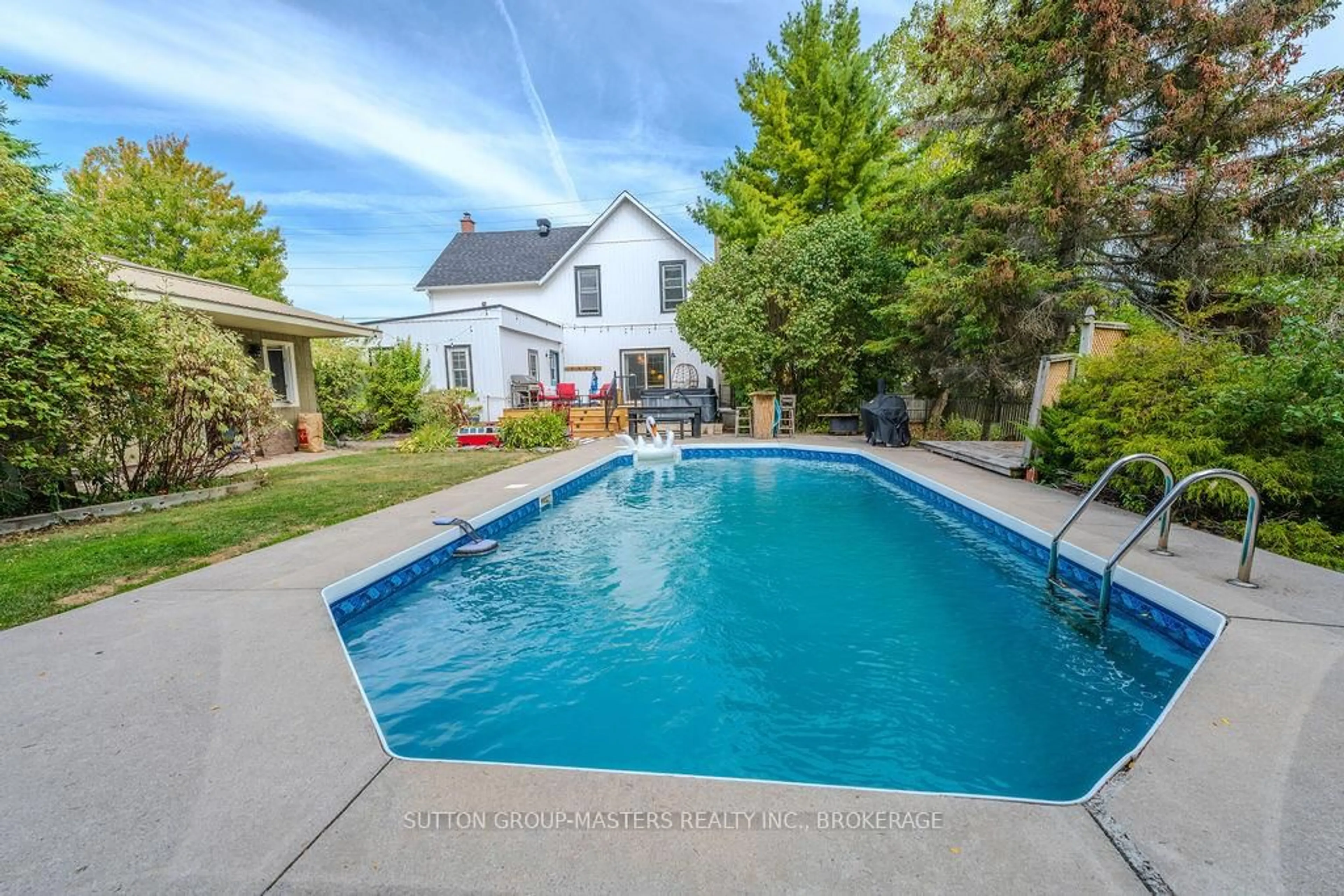 Pool for 1177 Woodbine Rd, Kingston Ontario K7P 2X6