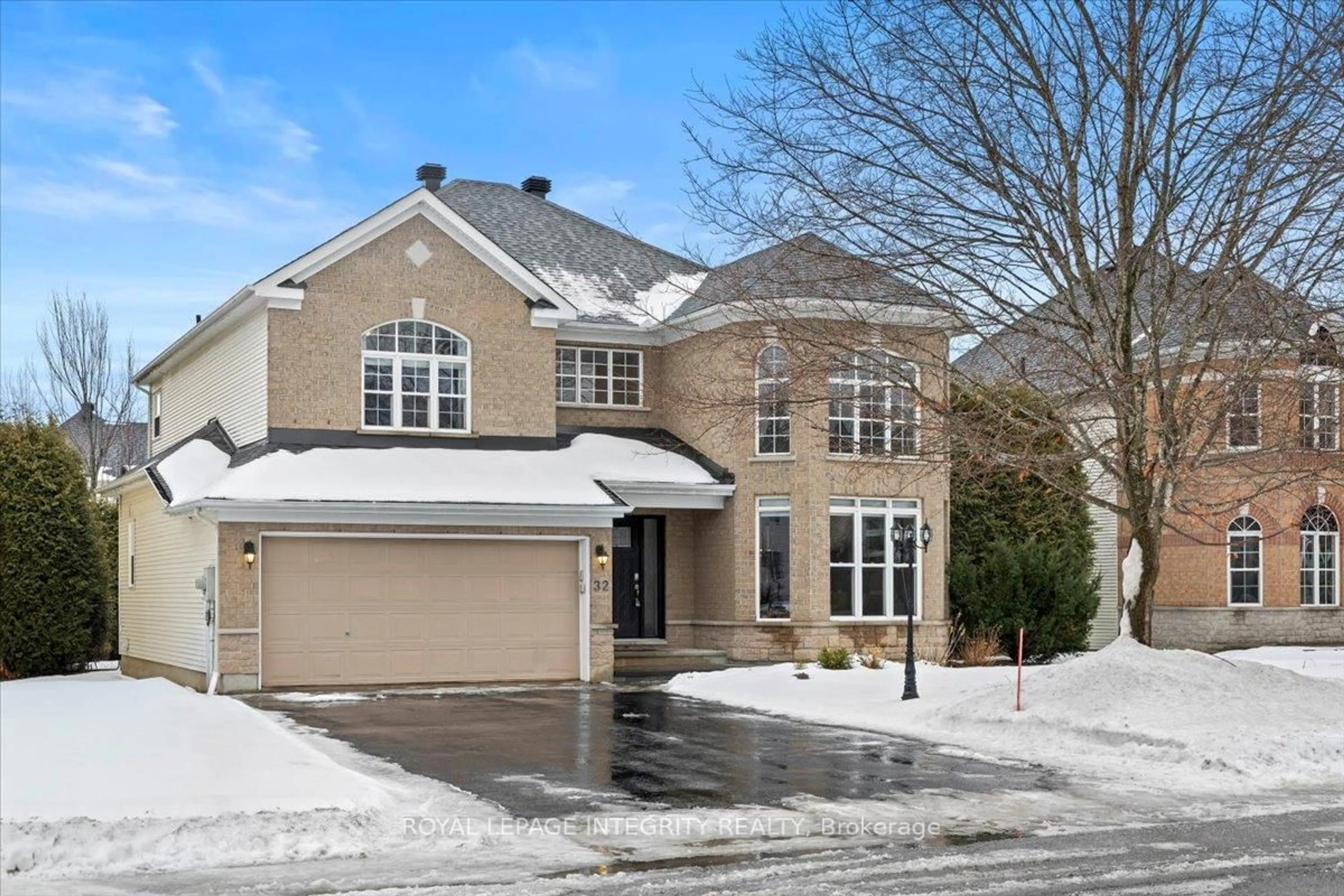 Unknown for 32 Eliza Cres, Stittsville Ontario K2S 2A3