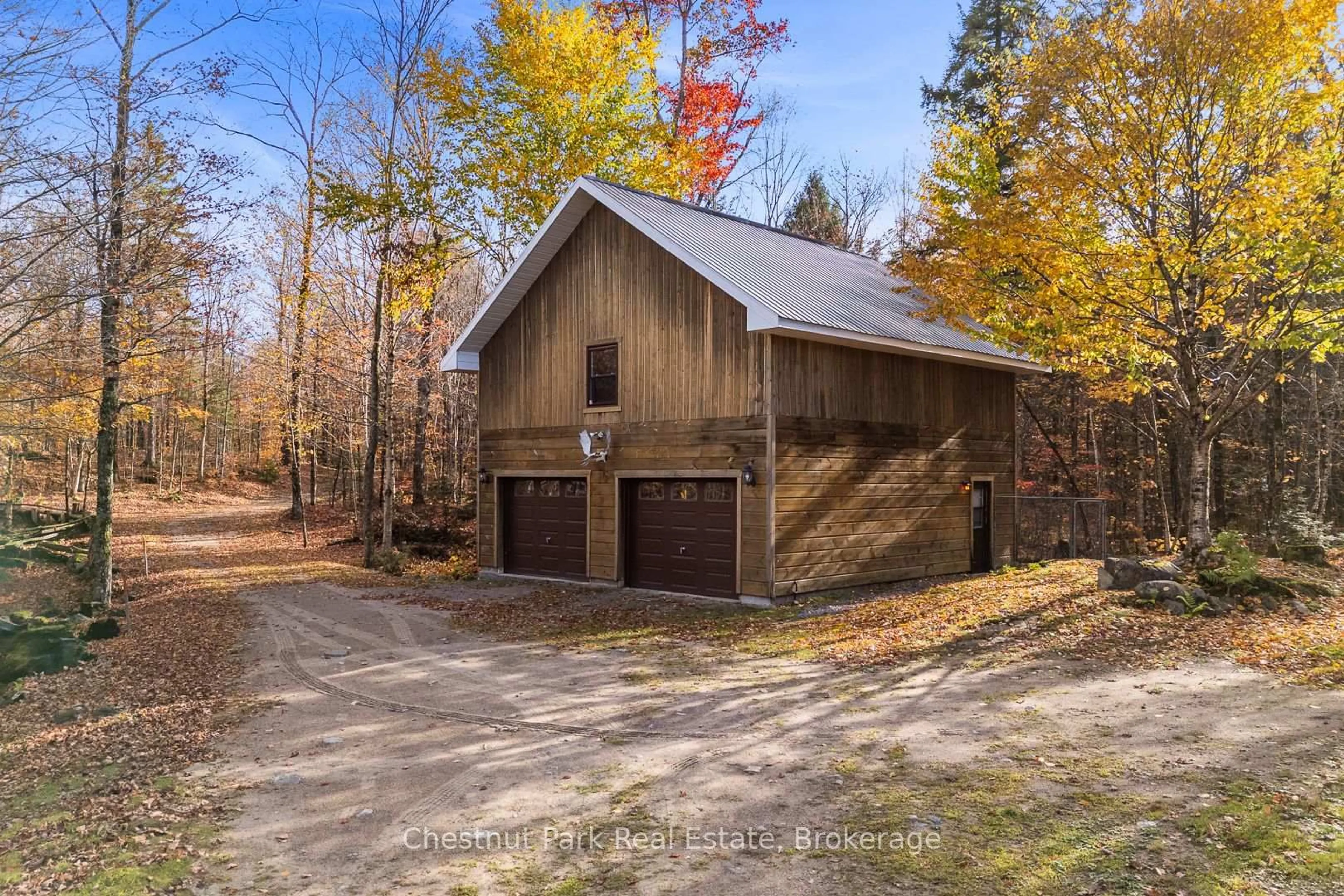 Indoor garage for 121 Poor Mans Rd, Parry Sound Remote Area Ontario P0A 1X0