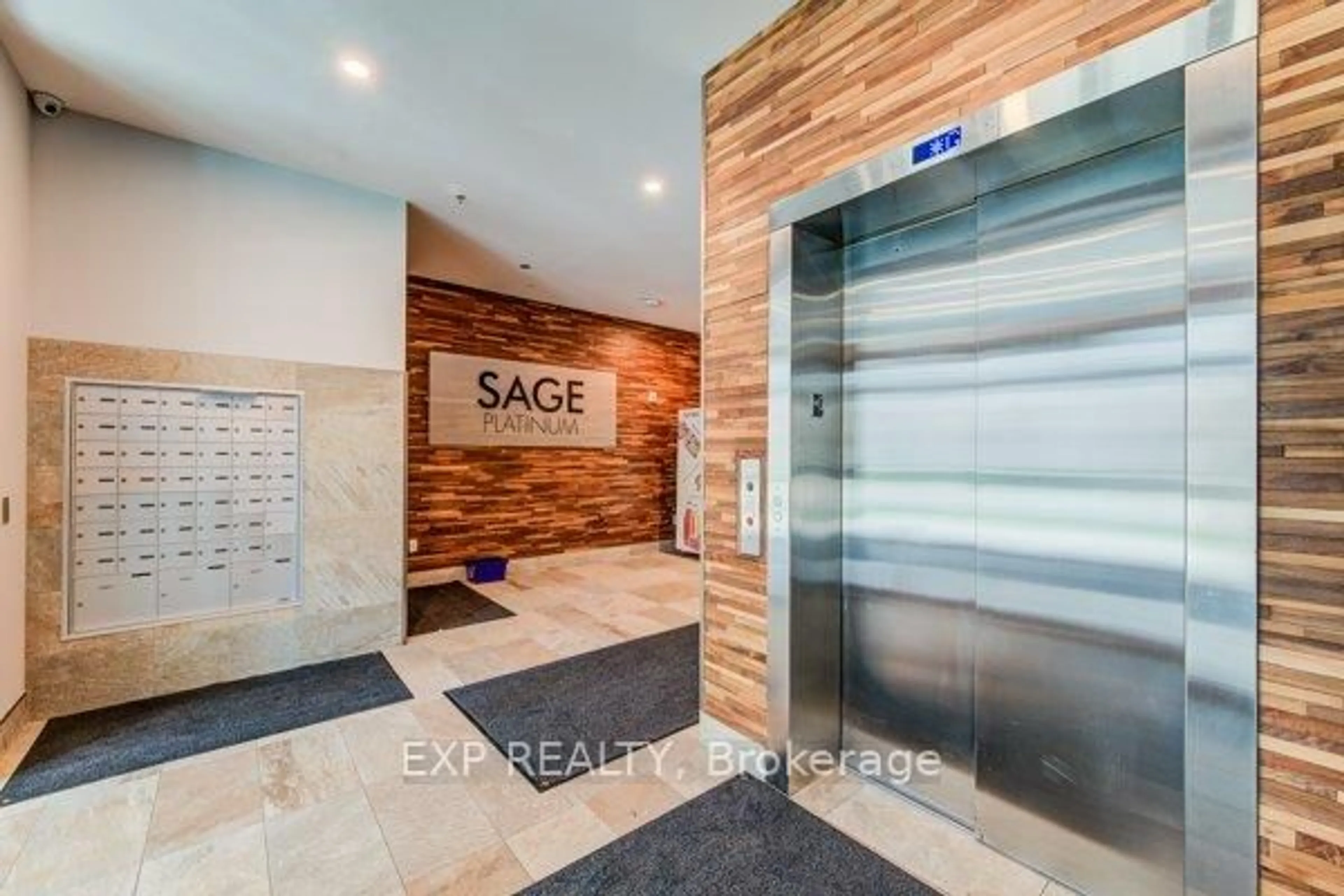 Indoor entryway for 250 Albert St #718, Waterloo Ontario N2L 0H5