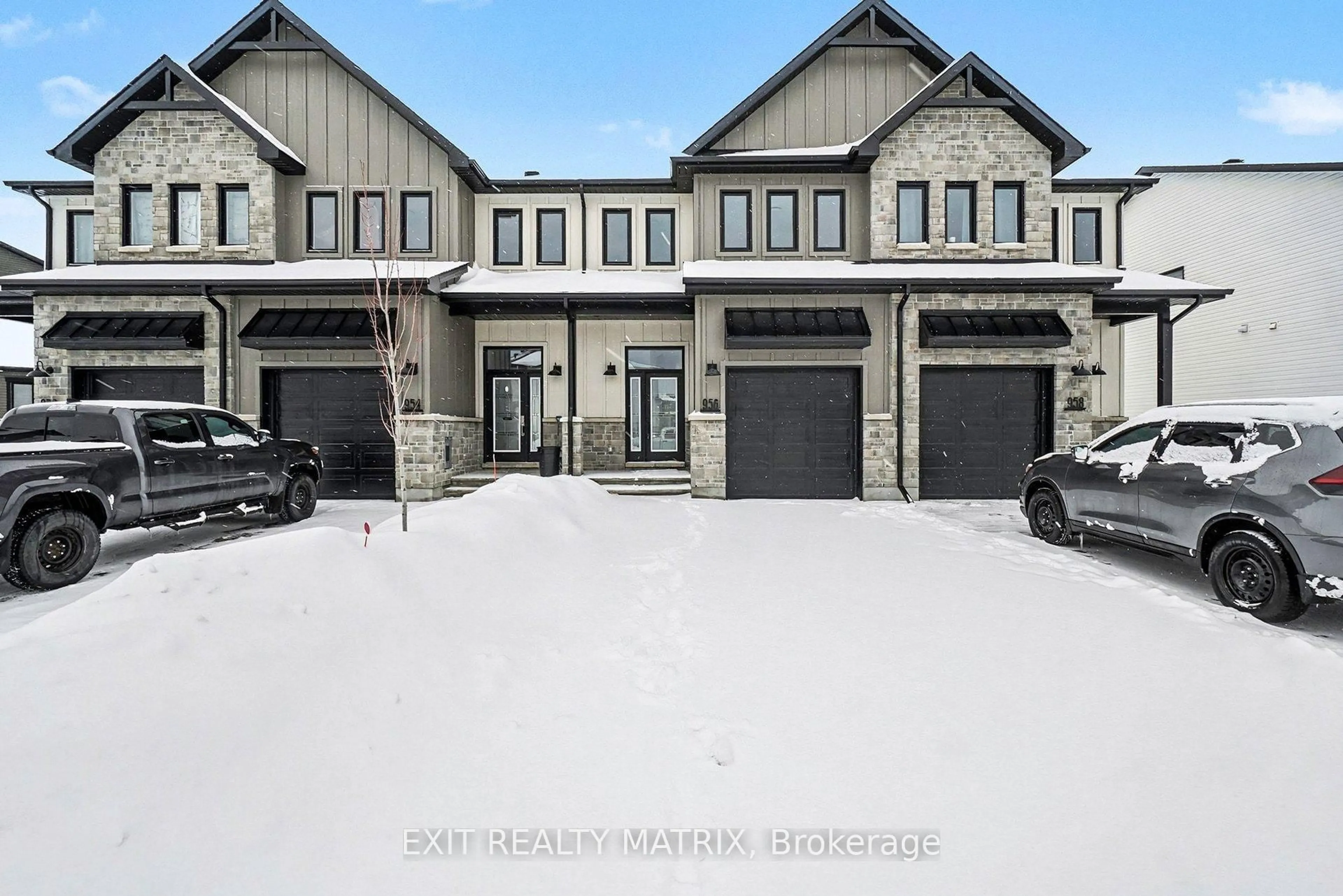 Unknown for 956 COLOGNE St, Russell Ontario K0A 1W0