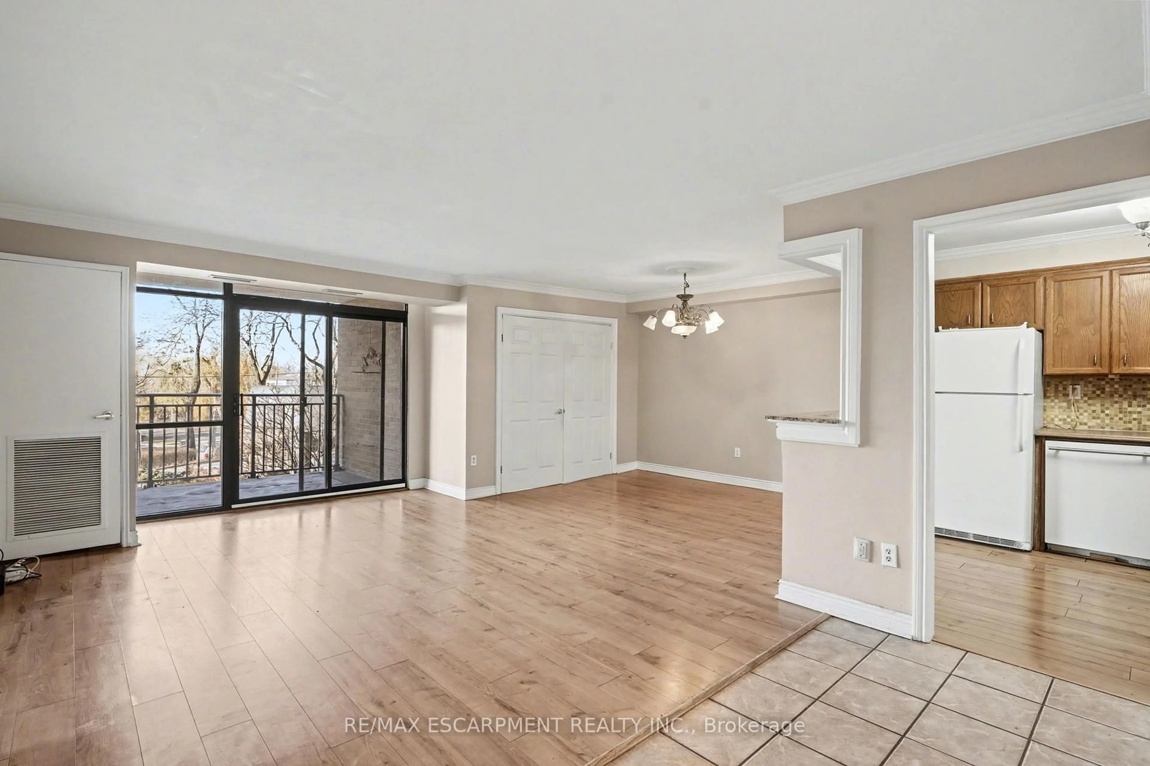 Unknown for 500 Green Rd #218, Hamilton Ontario L8E 3M6