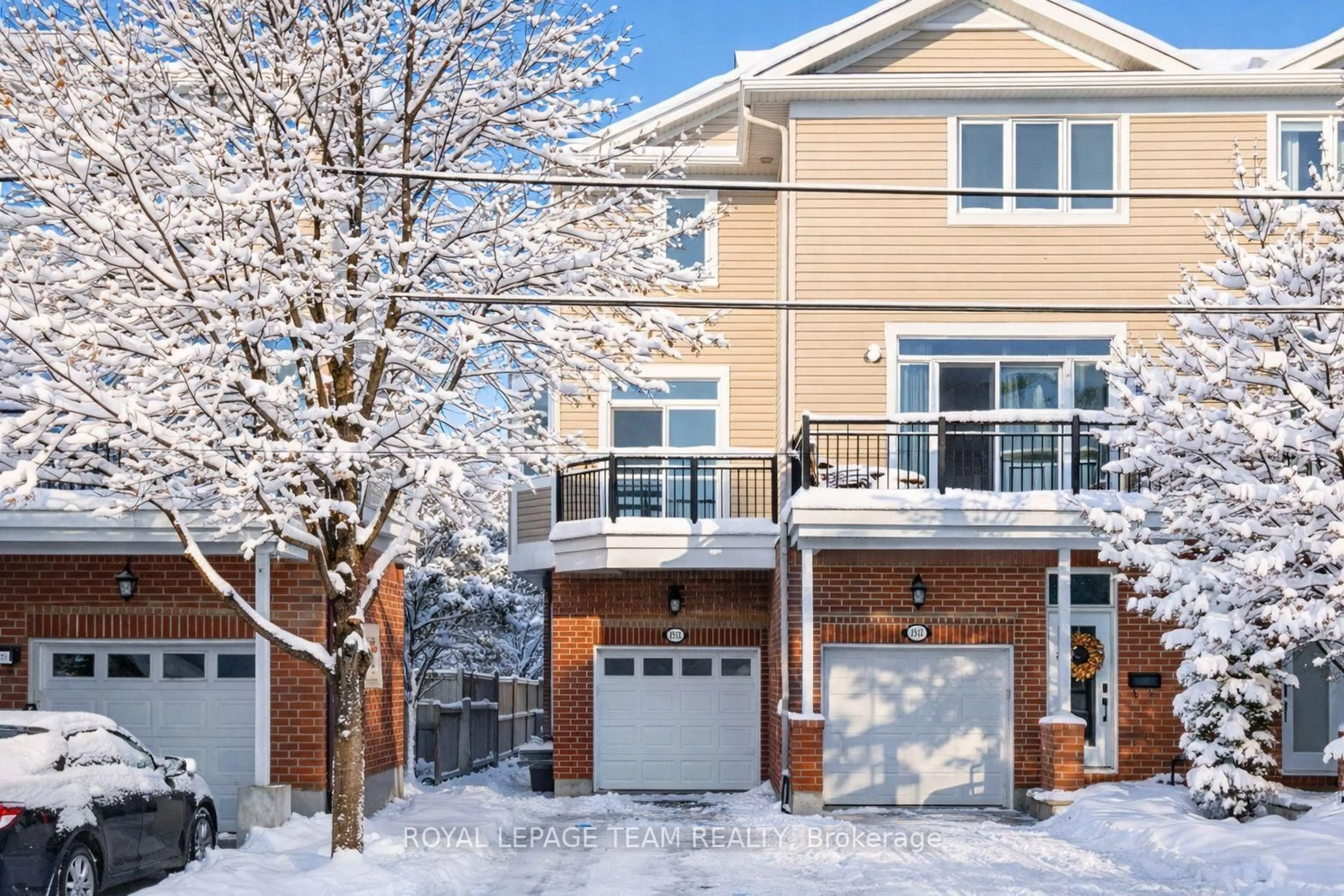 Home with brick exterior material, street for 1512 Clementine Blvd, Ottawa Ontario K1H 8E9