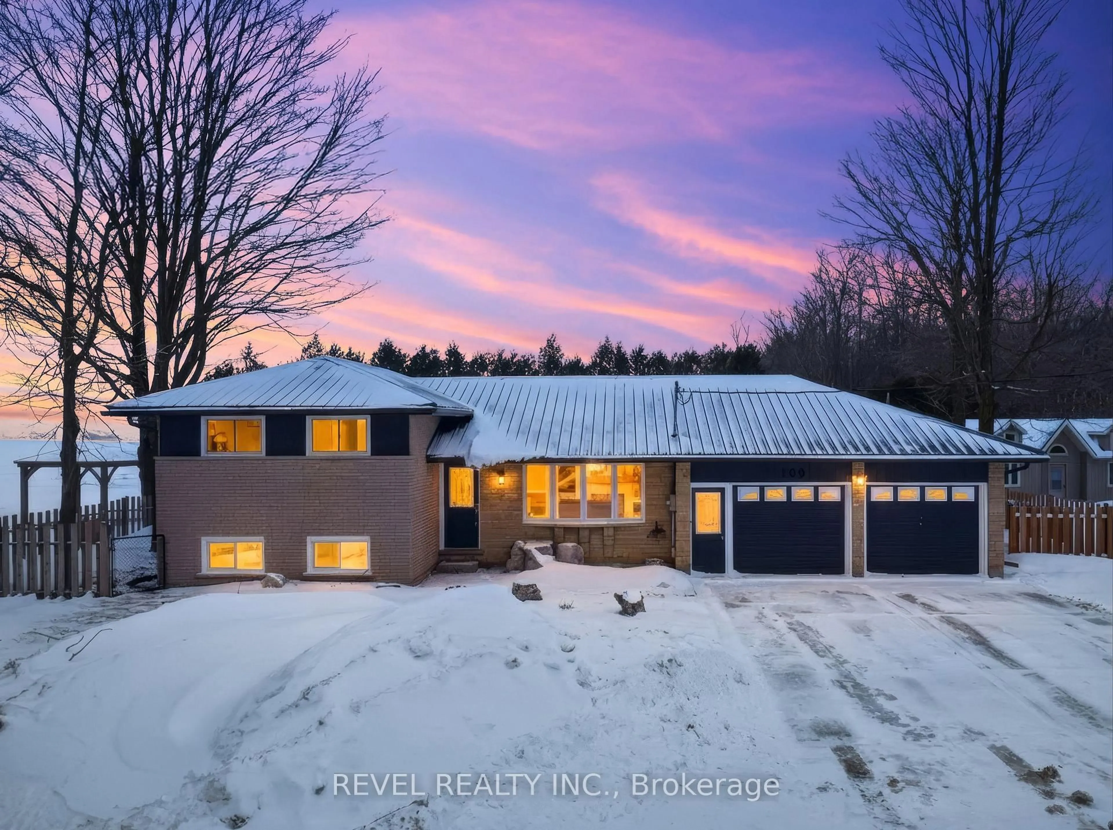 Home with brick exterior material, unknown for 109 Mcgivern St, Mapleton Ontario N0G 2K0