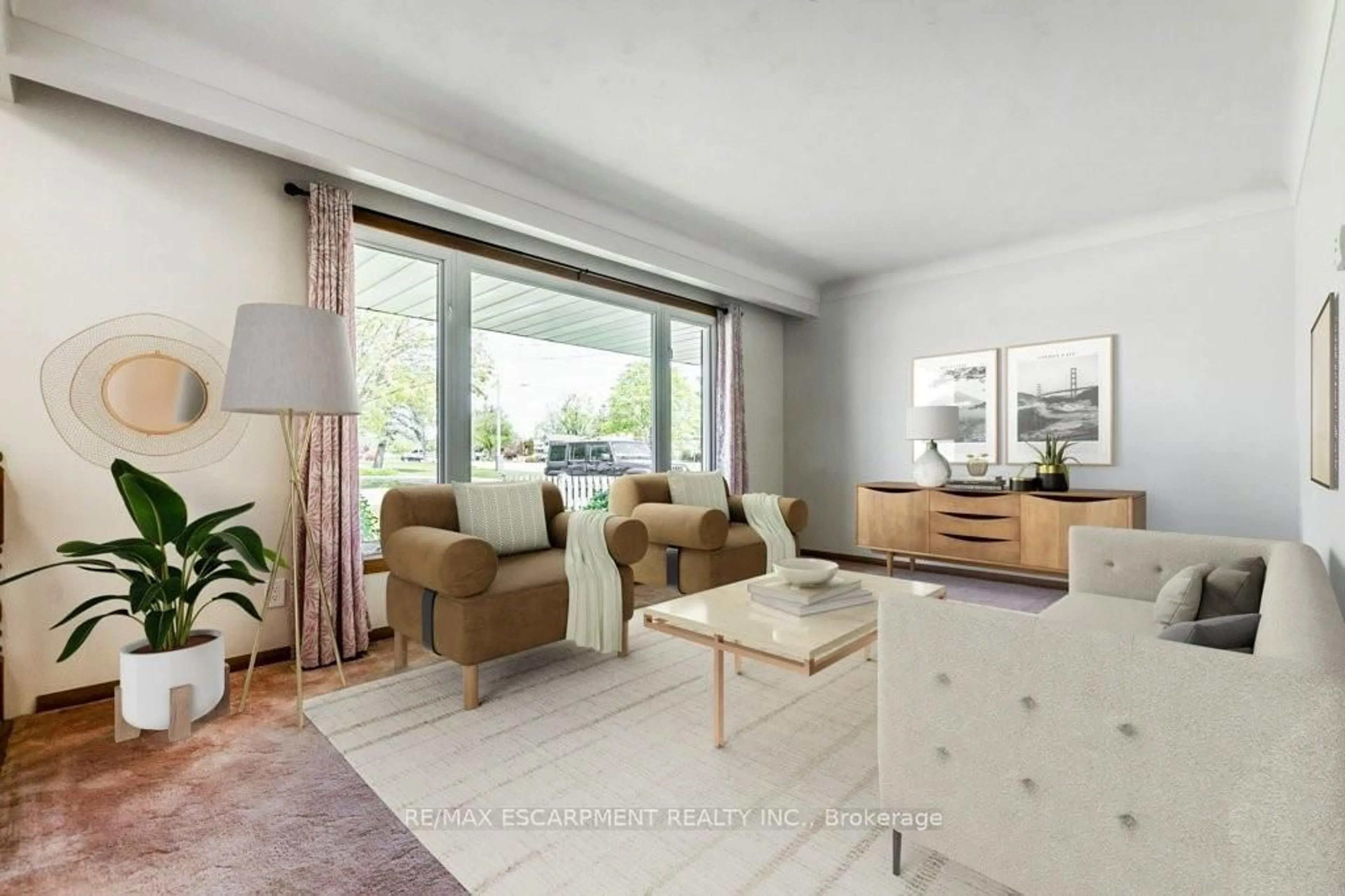 Living room with furniture, unknown for 30 Terrace Ave, Welland Ontario L3C 2C4