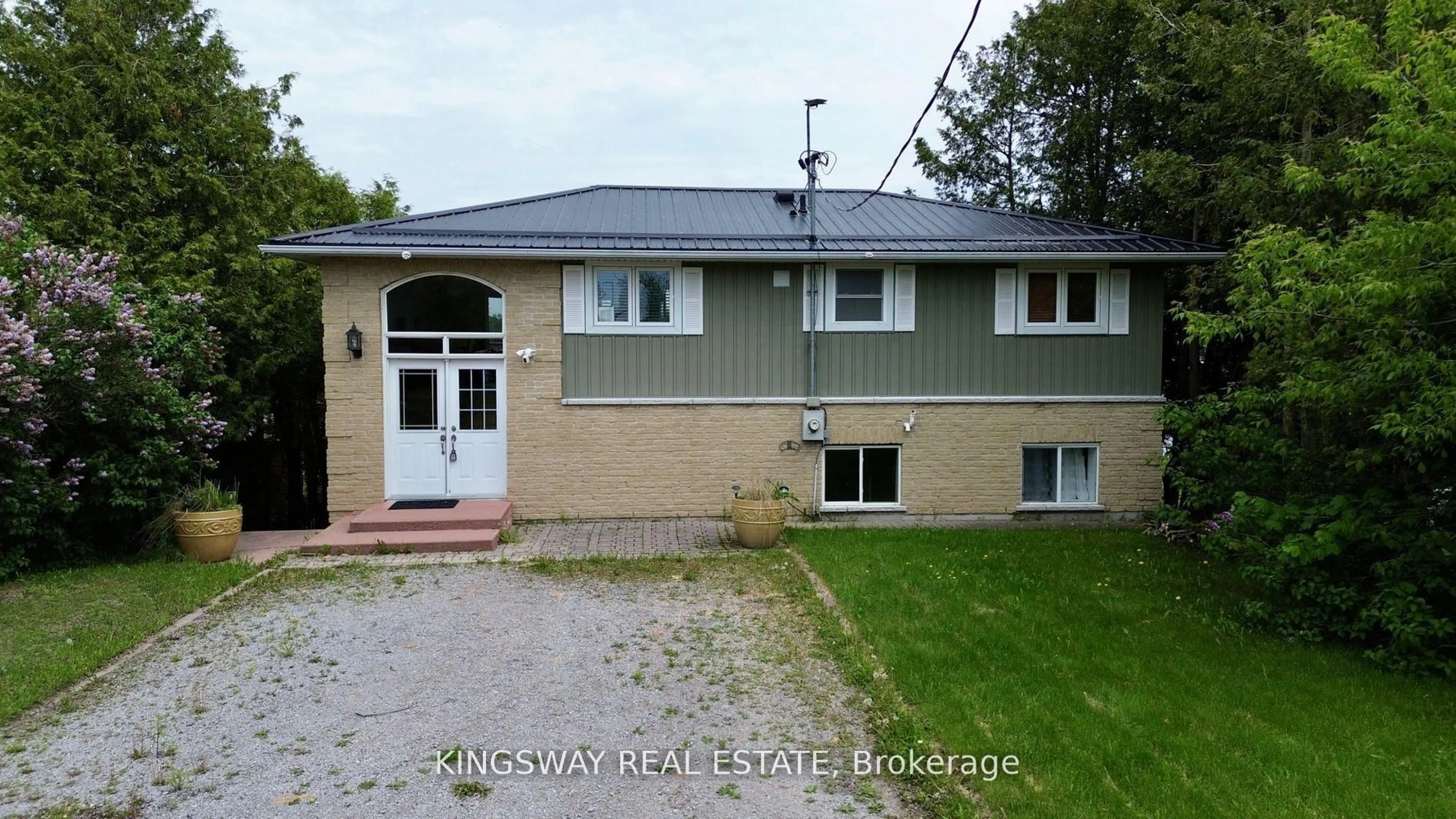 A pic from outside/outdoor area/front of a property/back of a property/a pic from drone, building for 18 Mitchellview Rd, Kawartha Lakes Ontario K0M 2B0