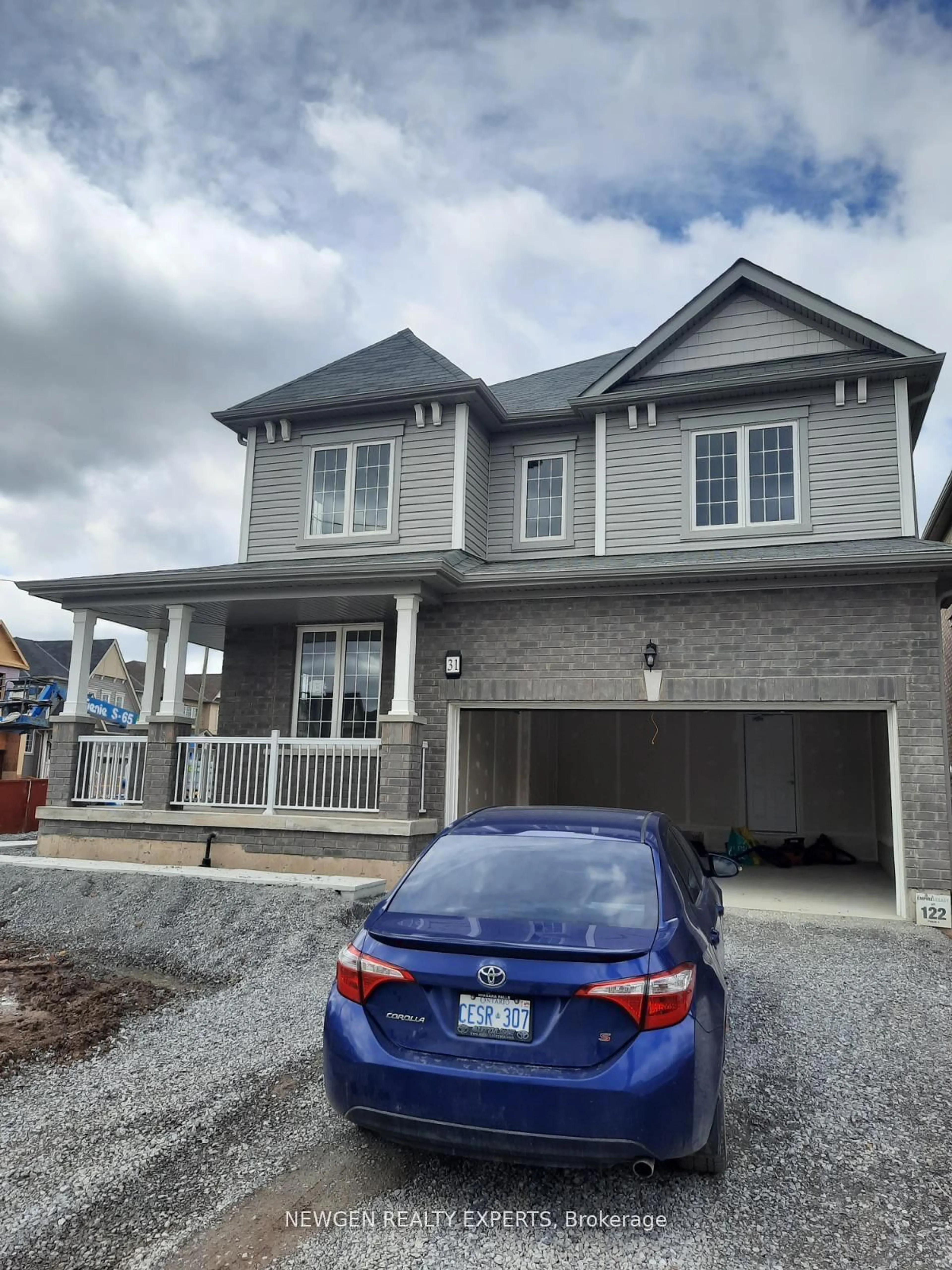 Home with brick exterior material, street for 31 Sara Dr, Thorold Ontario L3B 0G4