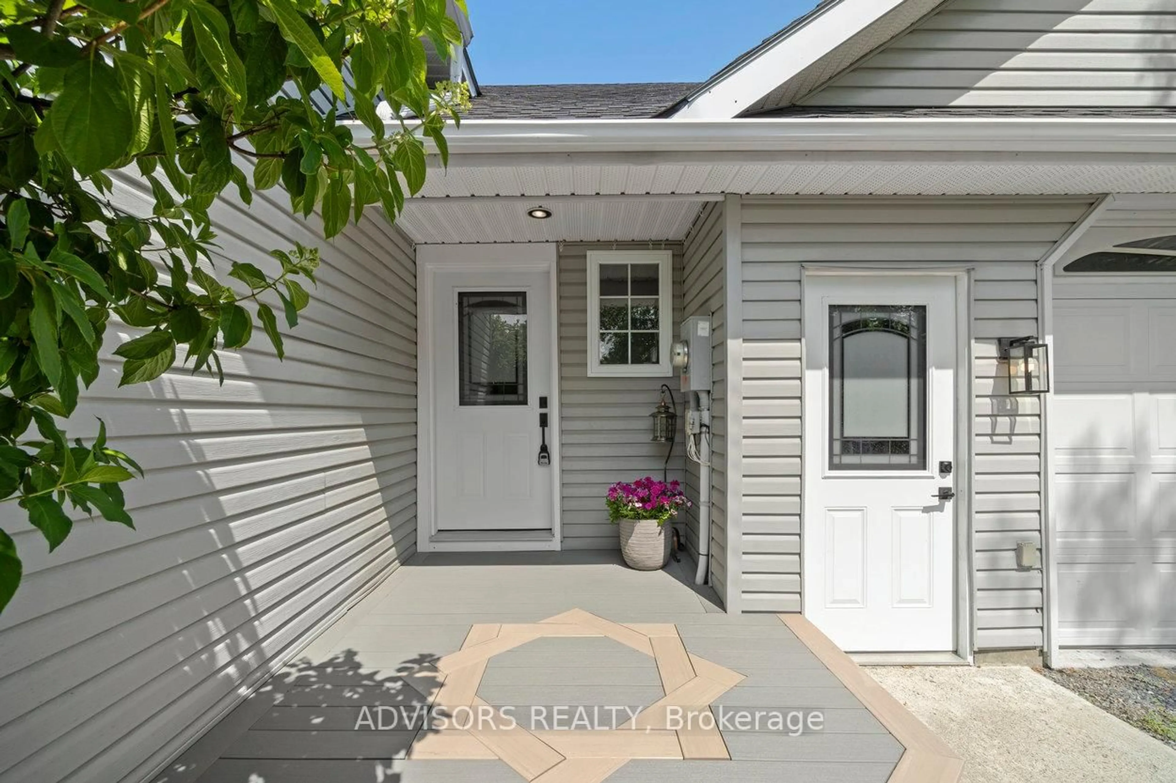 Indoor entryway for 36 Rapids Rd, Thomasburg Ontario K0K 3H0