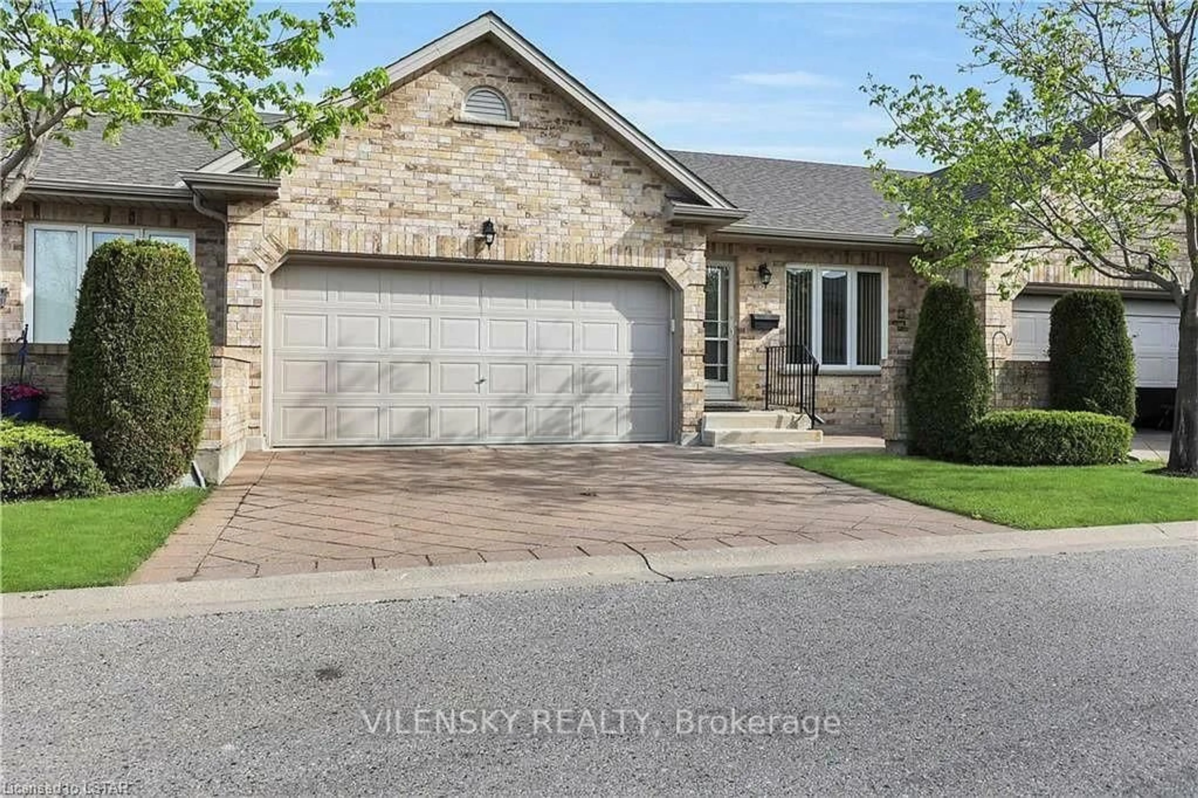 Home with brick exterior material, street for 572 Thistlewood Dr #7, London North Ontario N5X 4N6