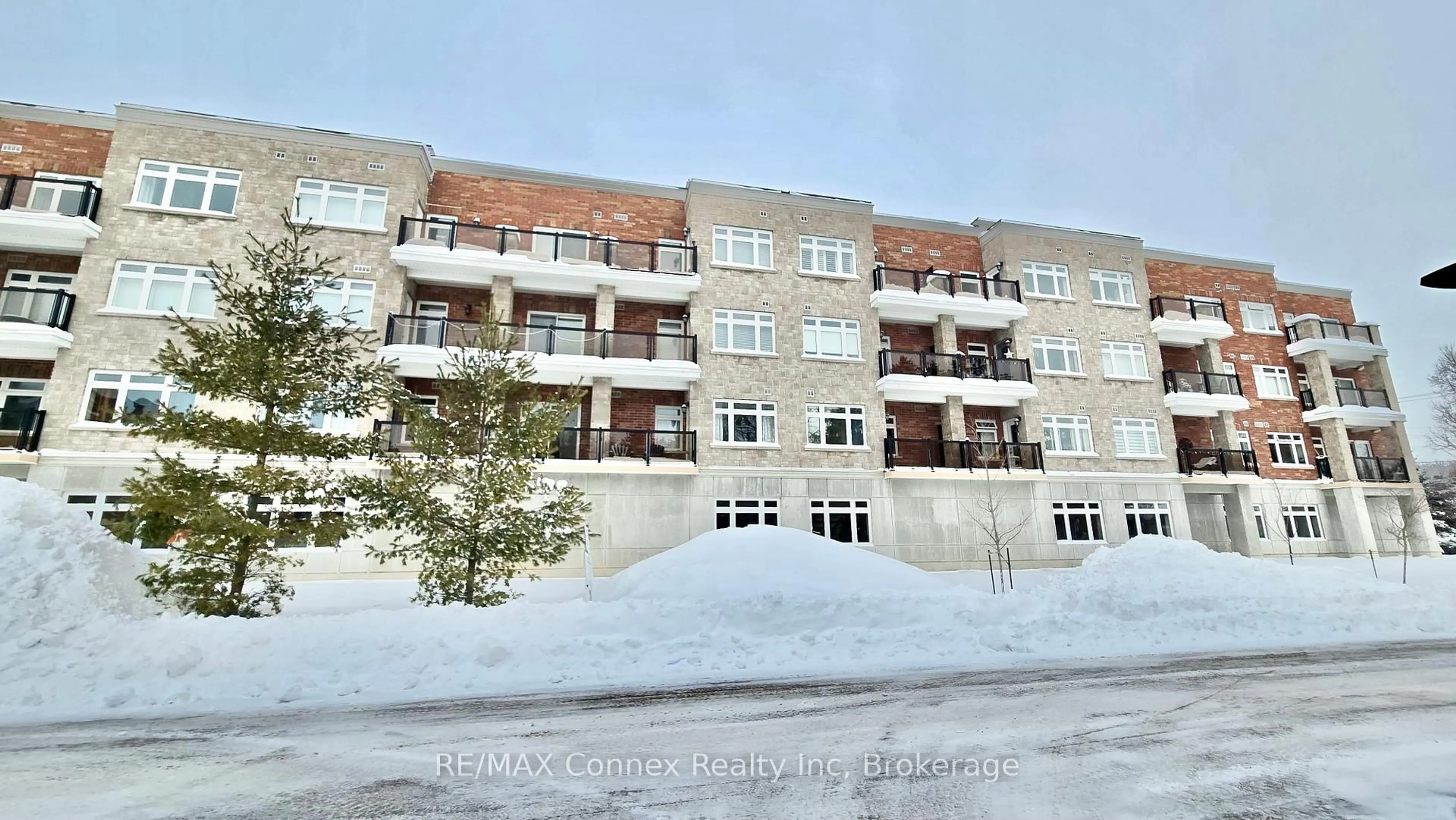 A pic from outside/outdoor area/front of a property/back of a property/a pic from drone, building for 245 Scotland St #214, Centre Wellington Ontario N1M 0B5