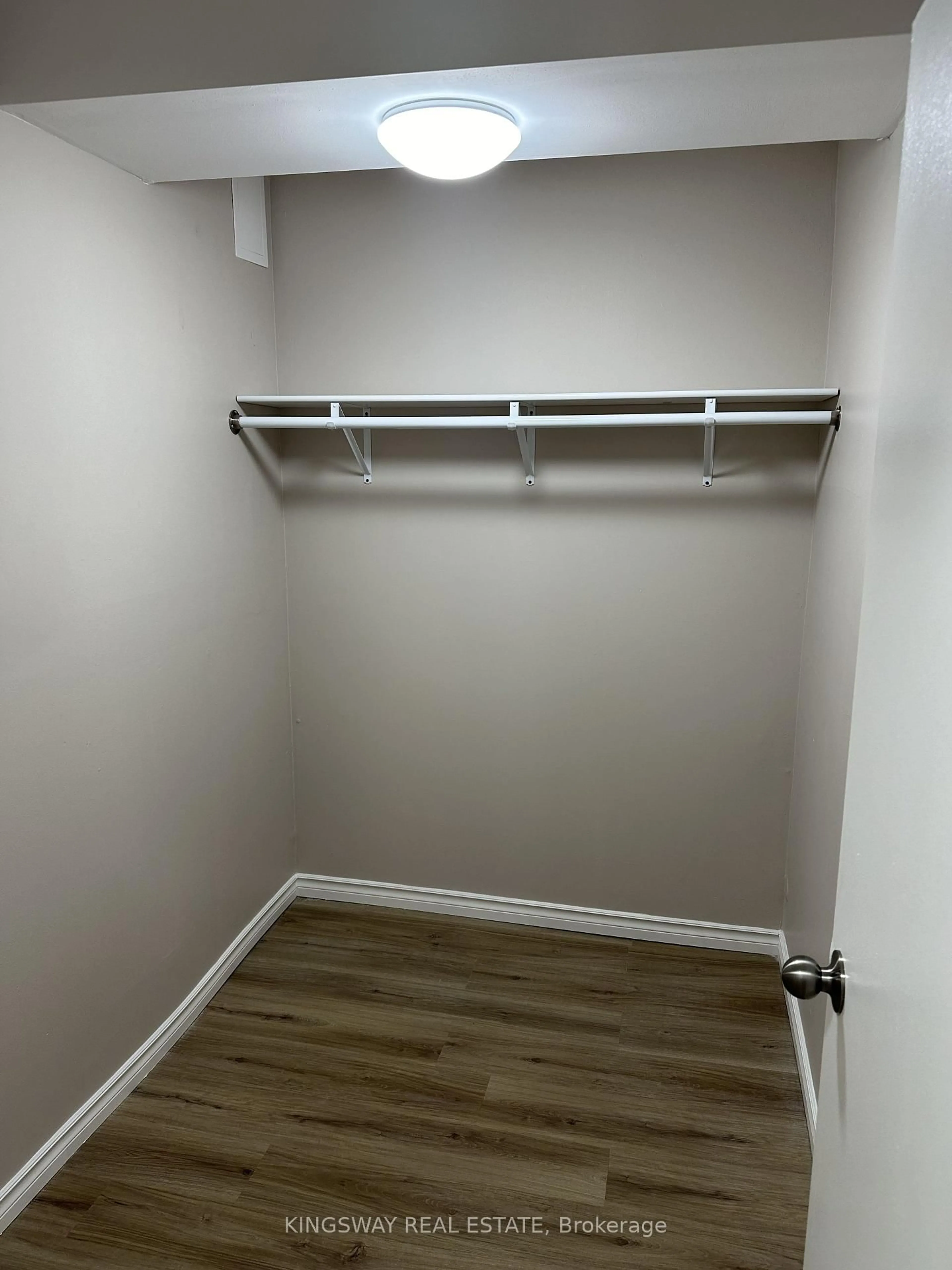 A pic of a room for 185 Lisgar Ave #102, Tillsonburg Ontario N4G 3L5