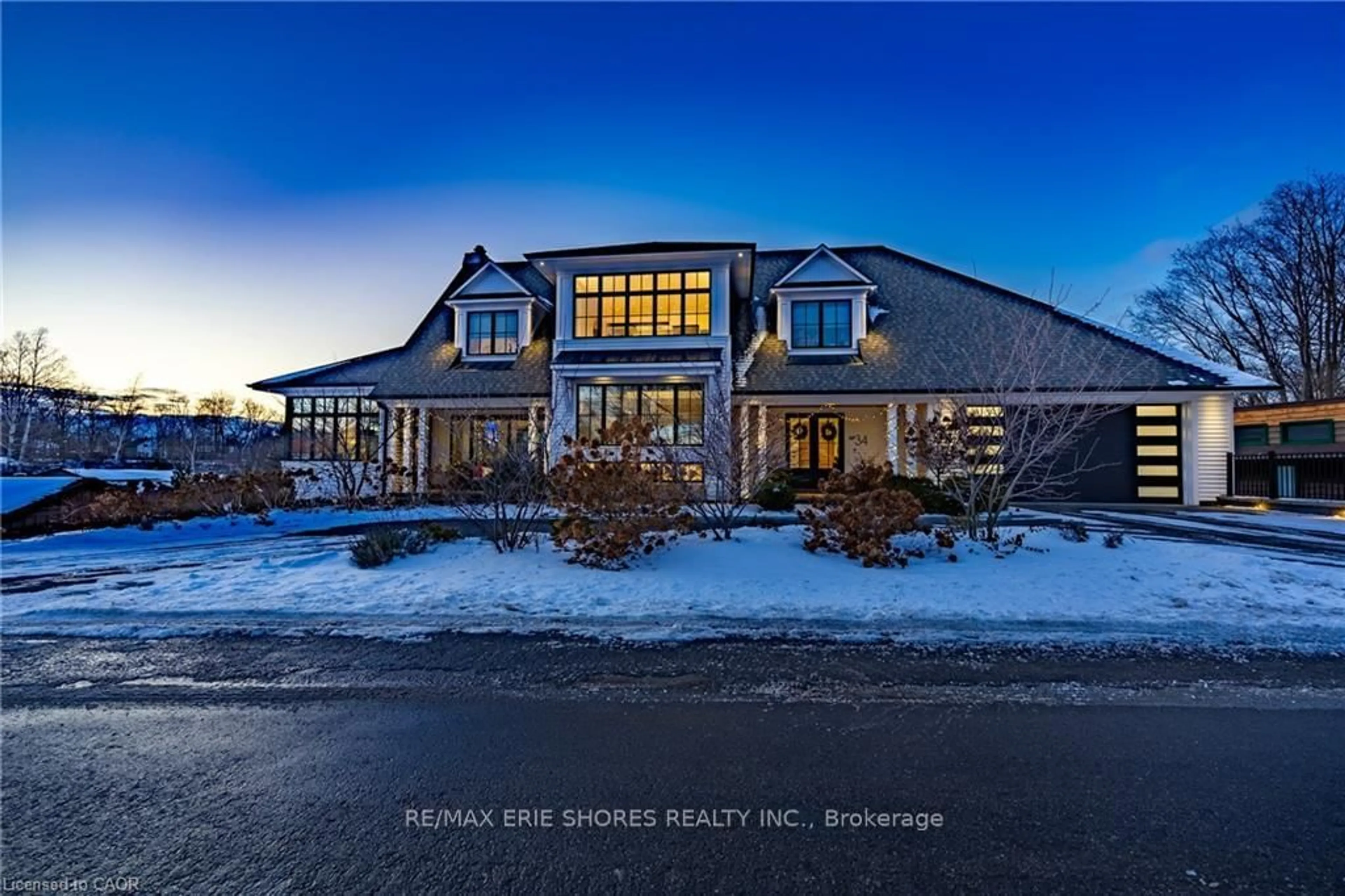 Unknown for 34 Grand St, Norfolk Ontario N0A 1N7