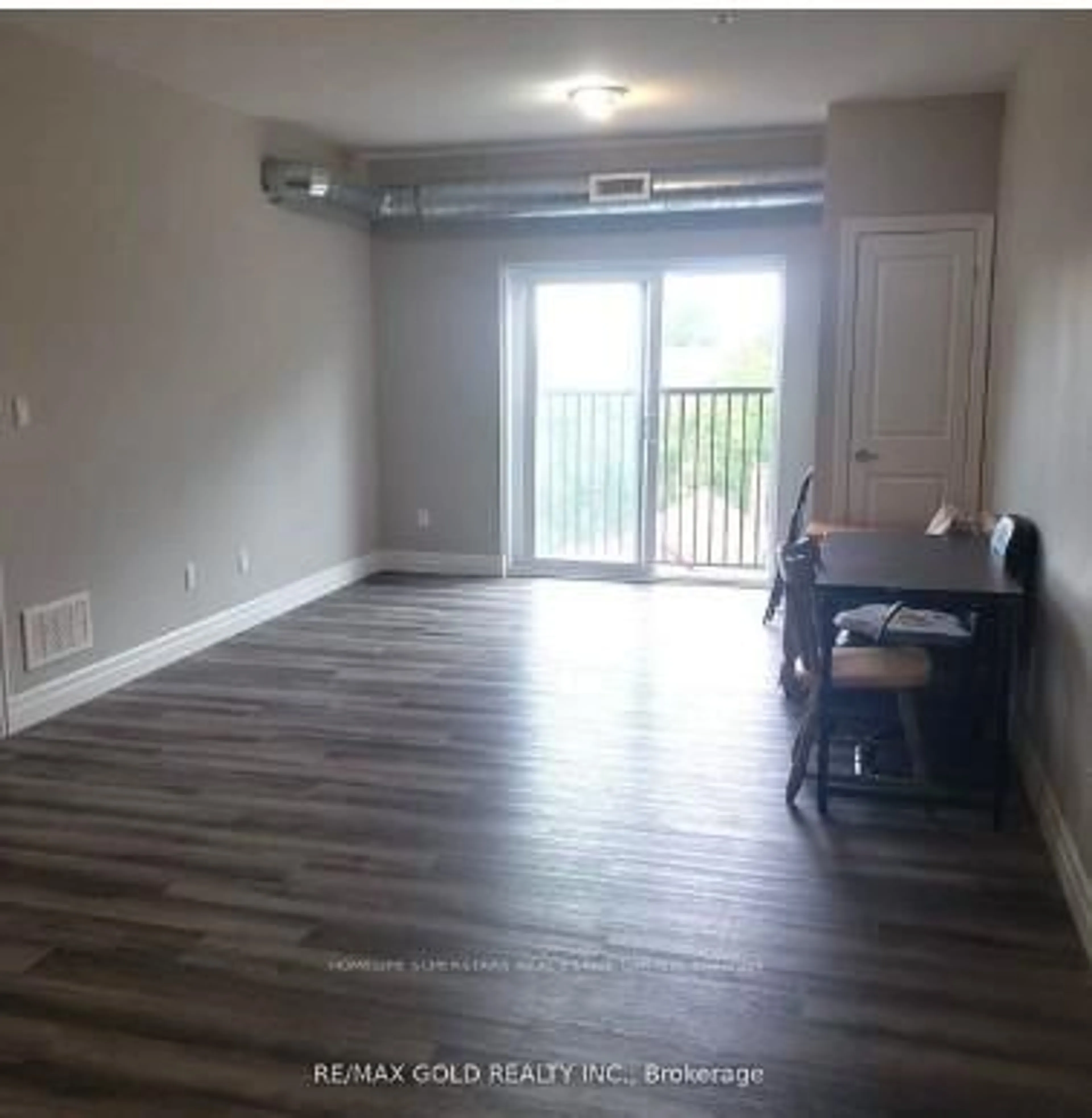 A pic of a room for 501 Frontenac St #416, Kingston Ontario K7K 4L9