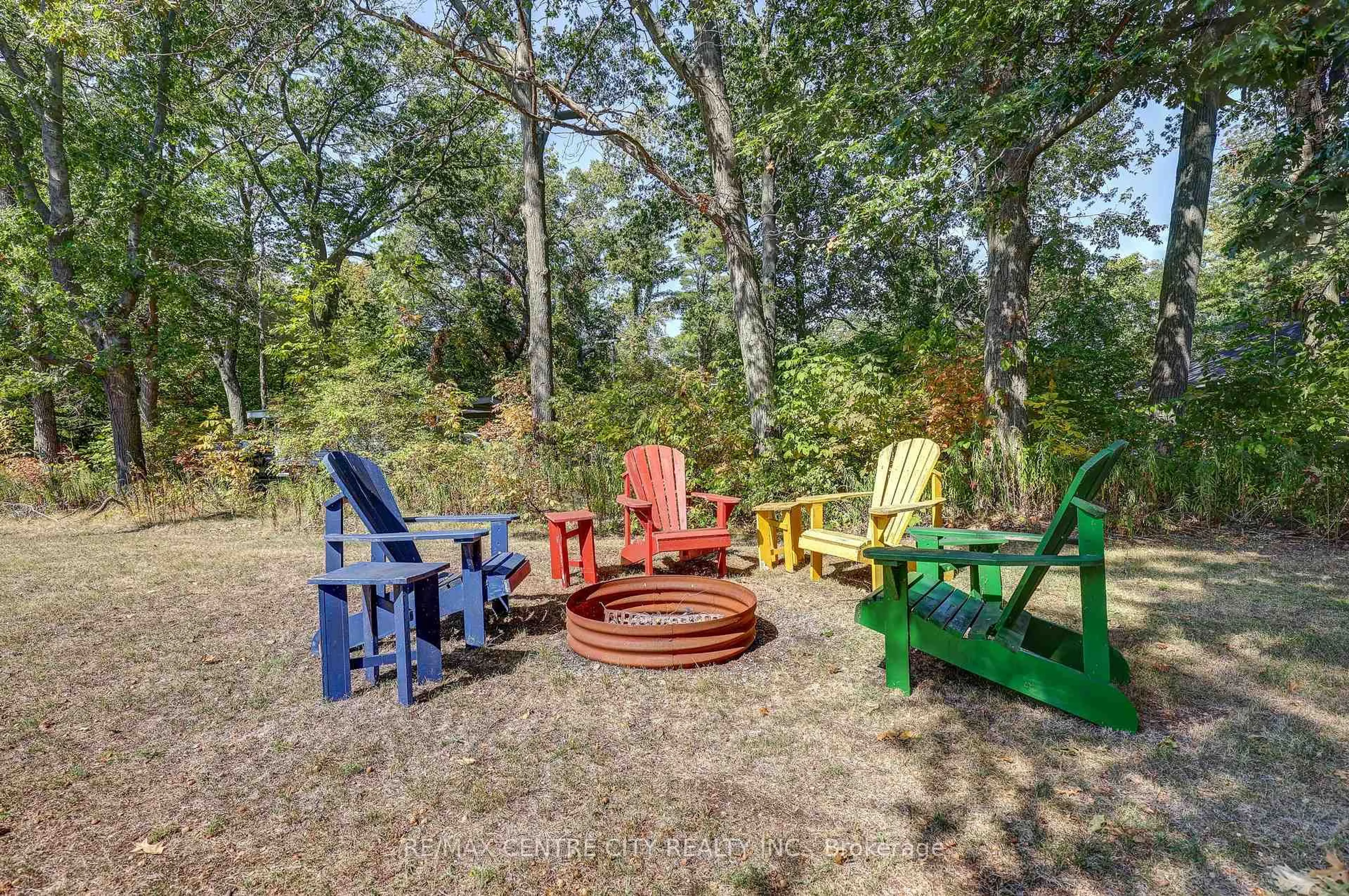 Patio, forest/trees view for 17374 Lakeshore Rd, Chatham-Kent Ontario N0P 1X0