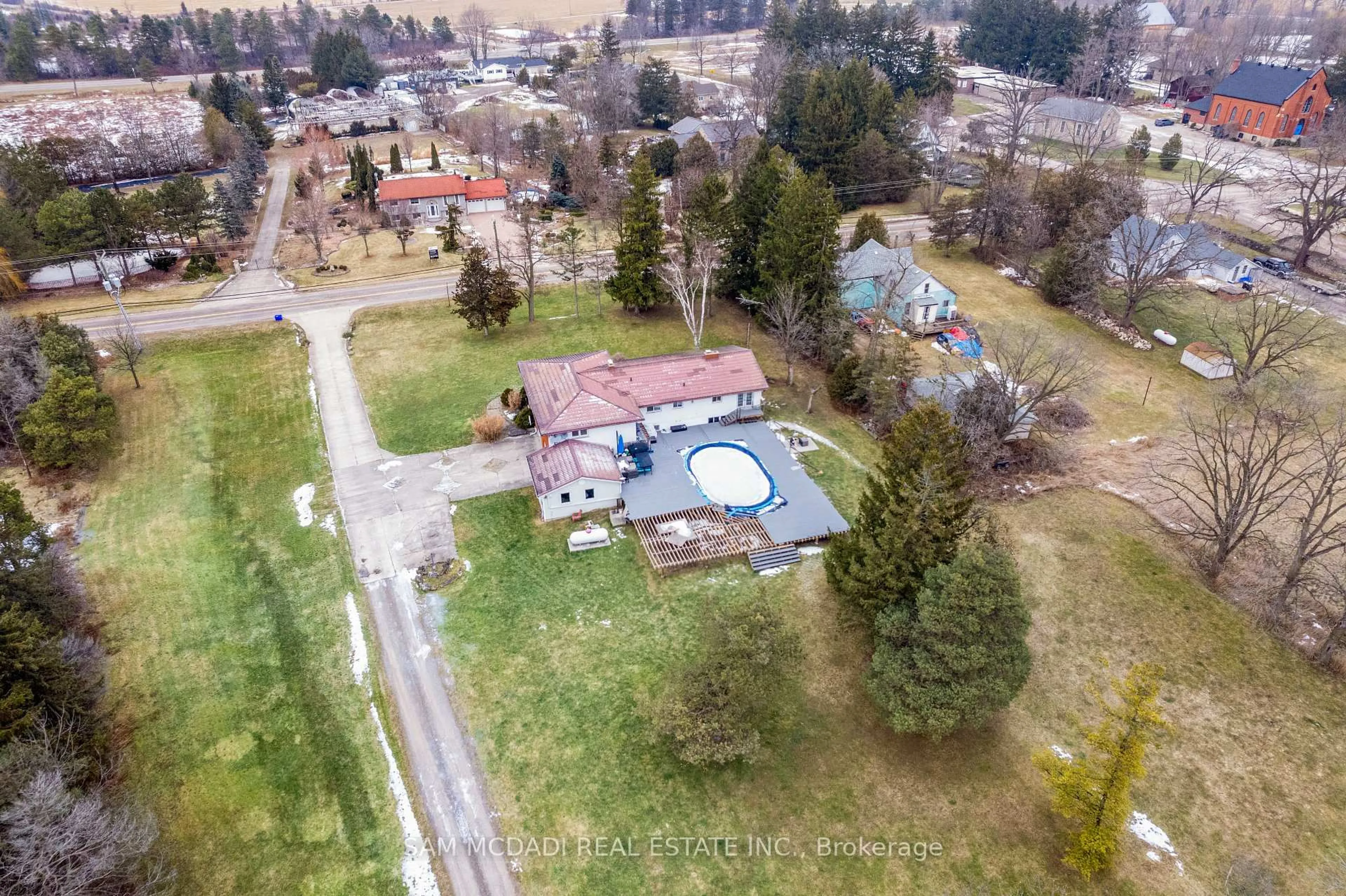 A pic from outside/outdoor area/front of a property/back of a property/a pic from drone, unknown for 1291 Old Highway 8, Hamilton Ontario L0R 1Z0