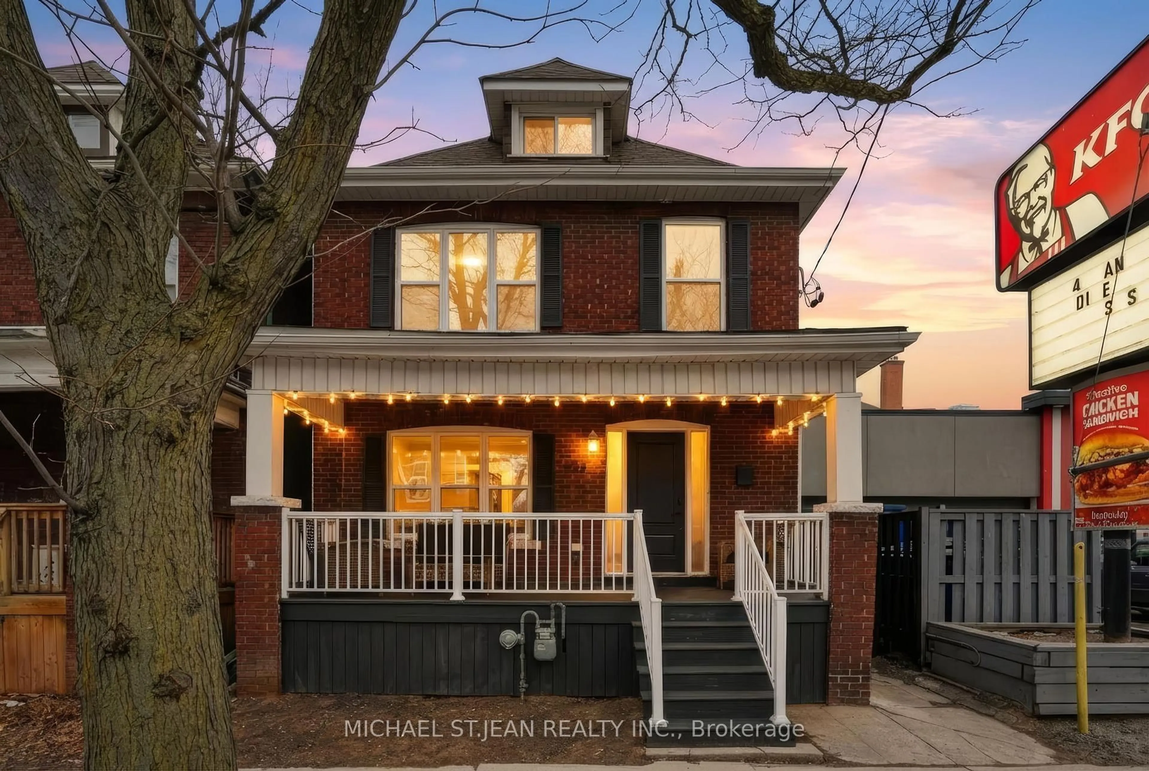 Home with brick exterior material, street for 305 Cannon St, Hamilton Ontario L8L 2B7