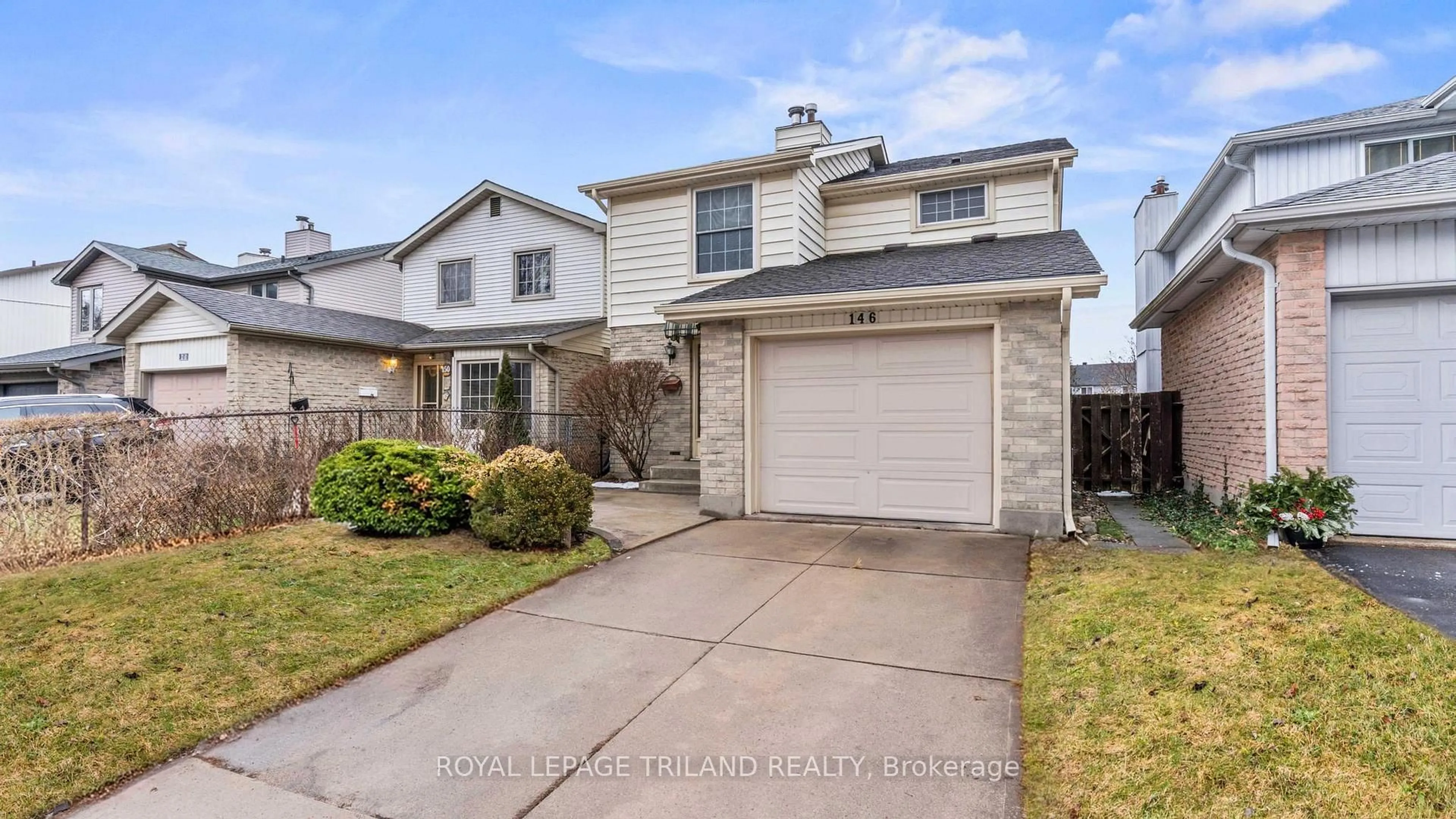 Home with vinyl exterior material, street for 146 Andover Dr, London South Ontario N6J 4G1