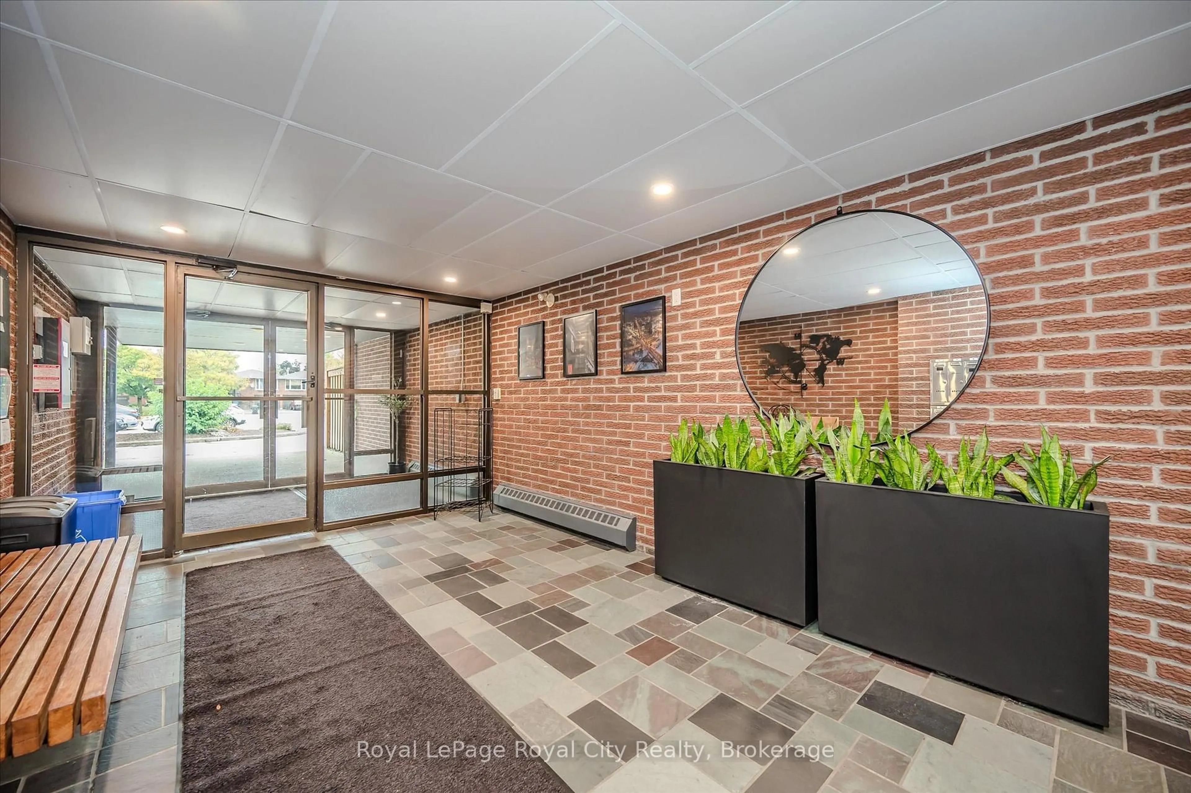 Indoor foyer for 63 Conroy Cres #24, Guelph Ontario N1G 2V5