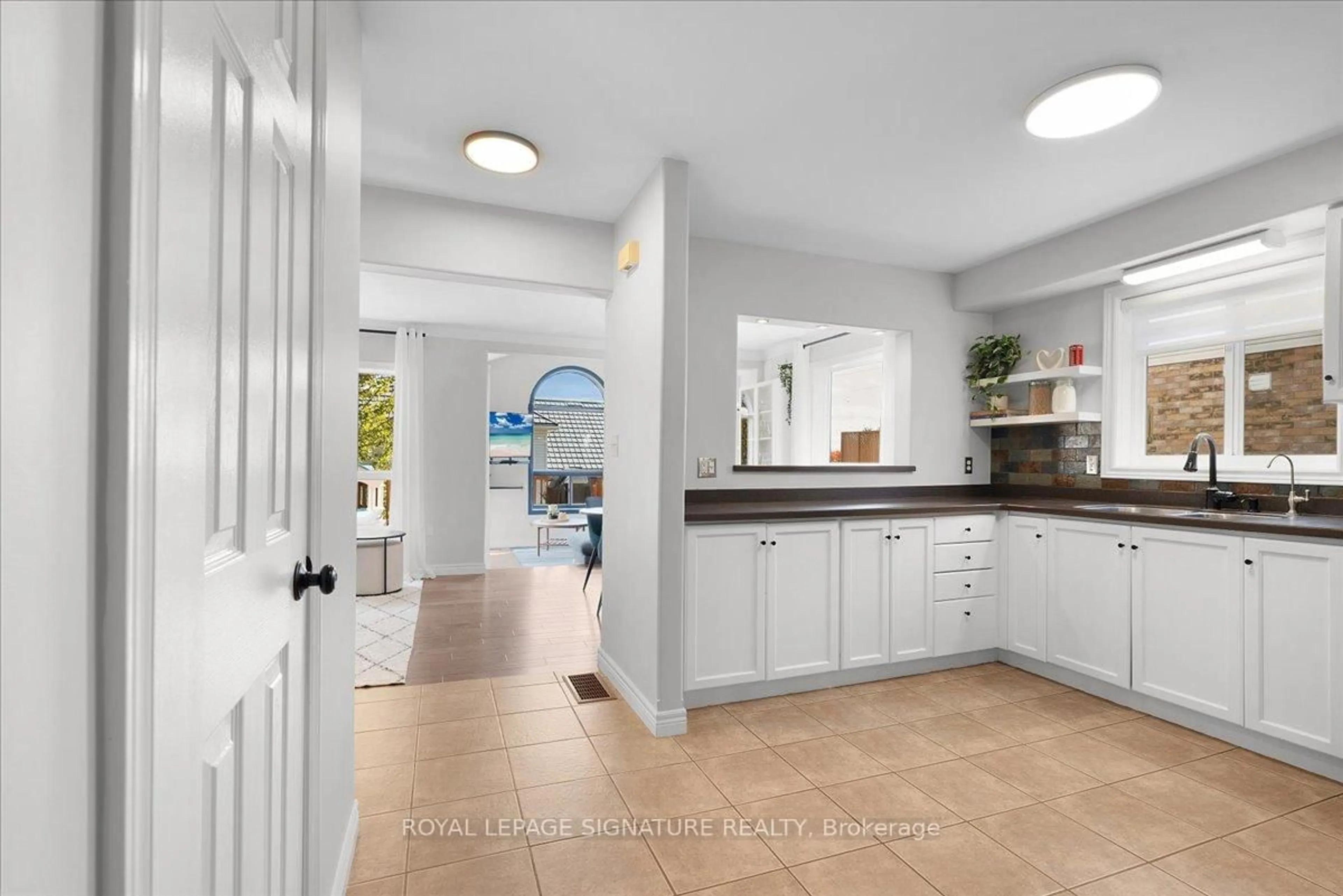 Open concept kitchen, ceramic/tile floor for 5 Fleming Rd, Guelph Ontario N1E 7G3