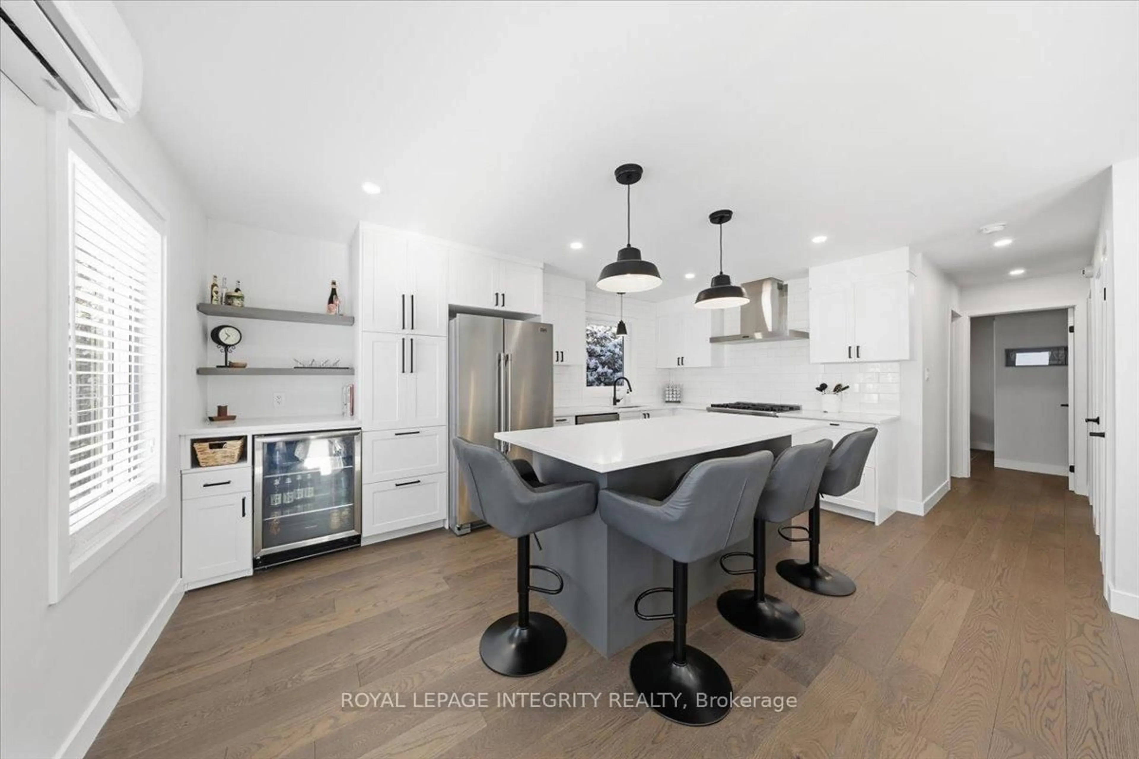 Open concept kitchen, unknown for 1735 Landry Rd, Clarence-Rockland Ontario K0A 1N0