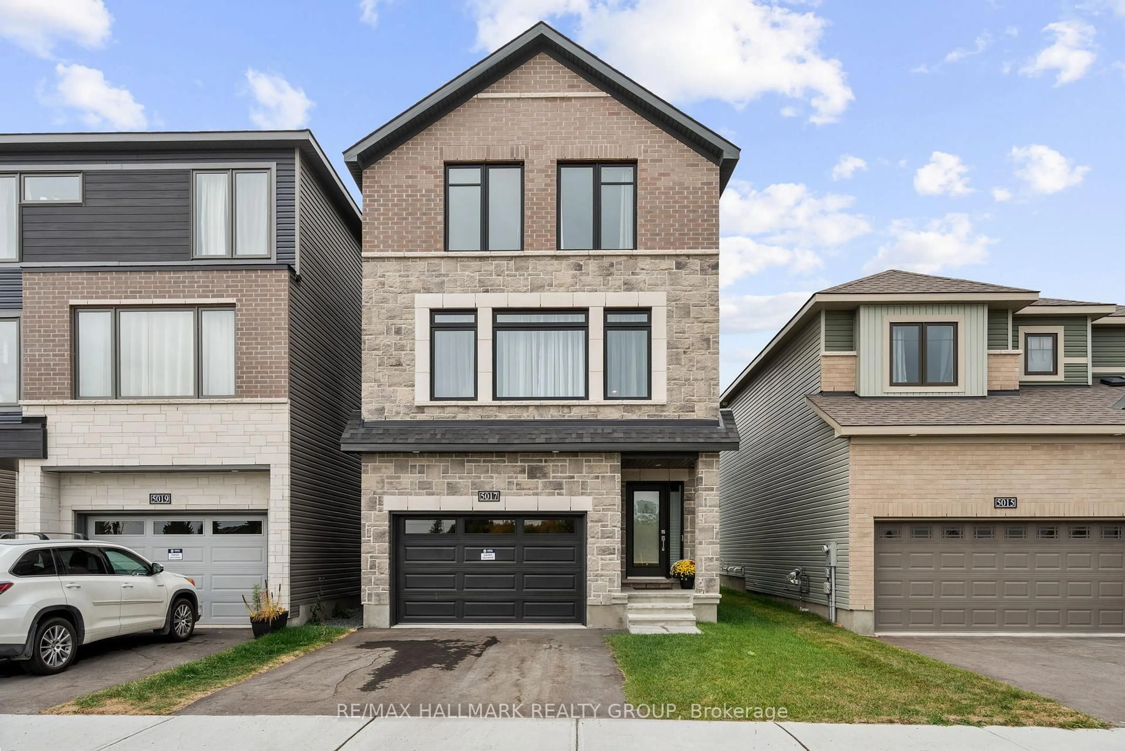 Home with brick exterior material, street for 5017 Abbott St, Ottawa Ontario K2V 0M6